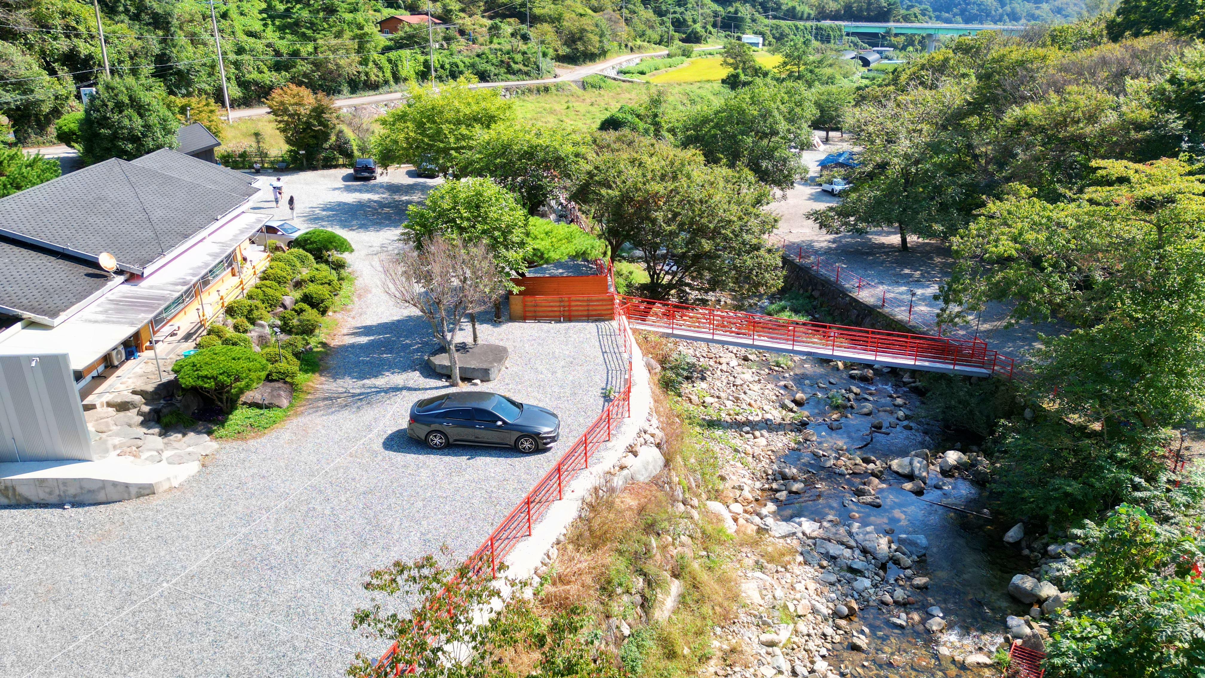 숲내음에 머물다 이미지