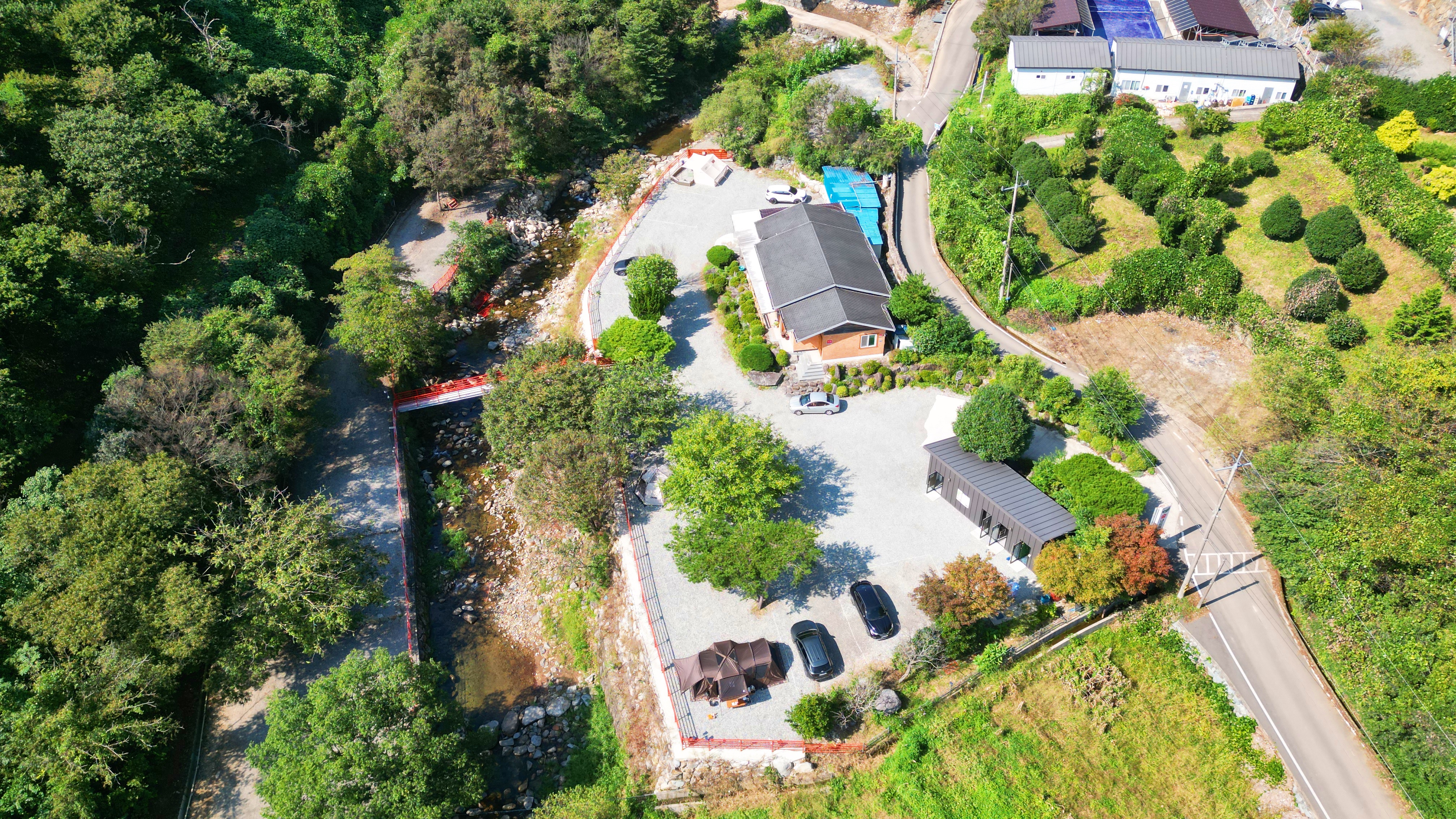 숲내음에 머물다 이미지