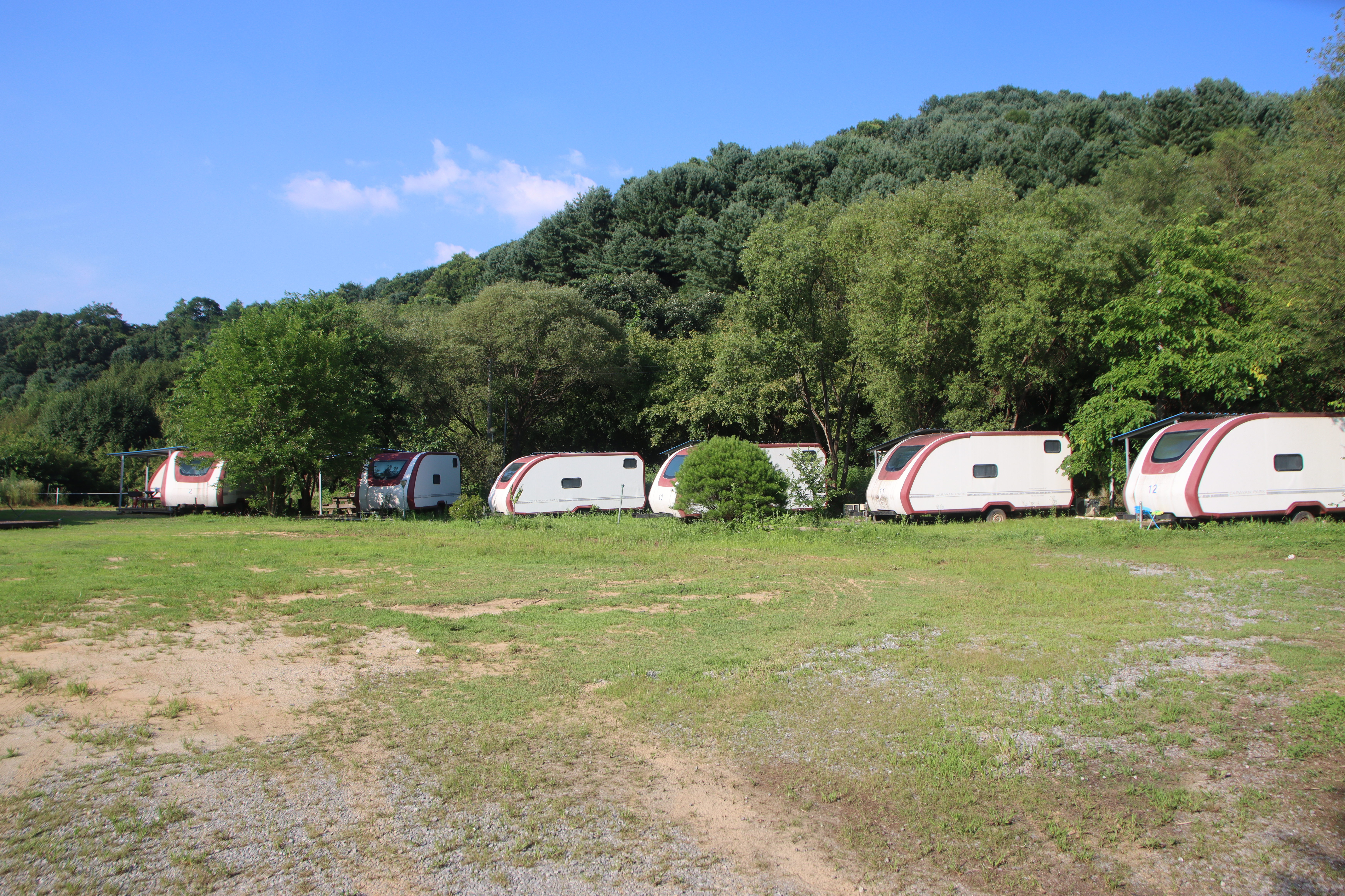 울란팍 카라반 캠핑장 이미지