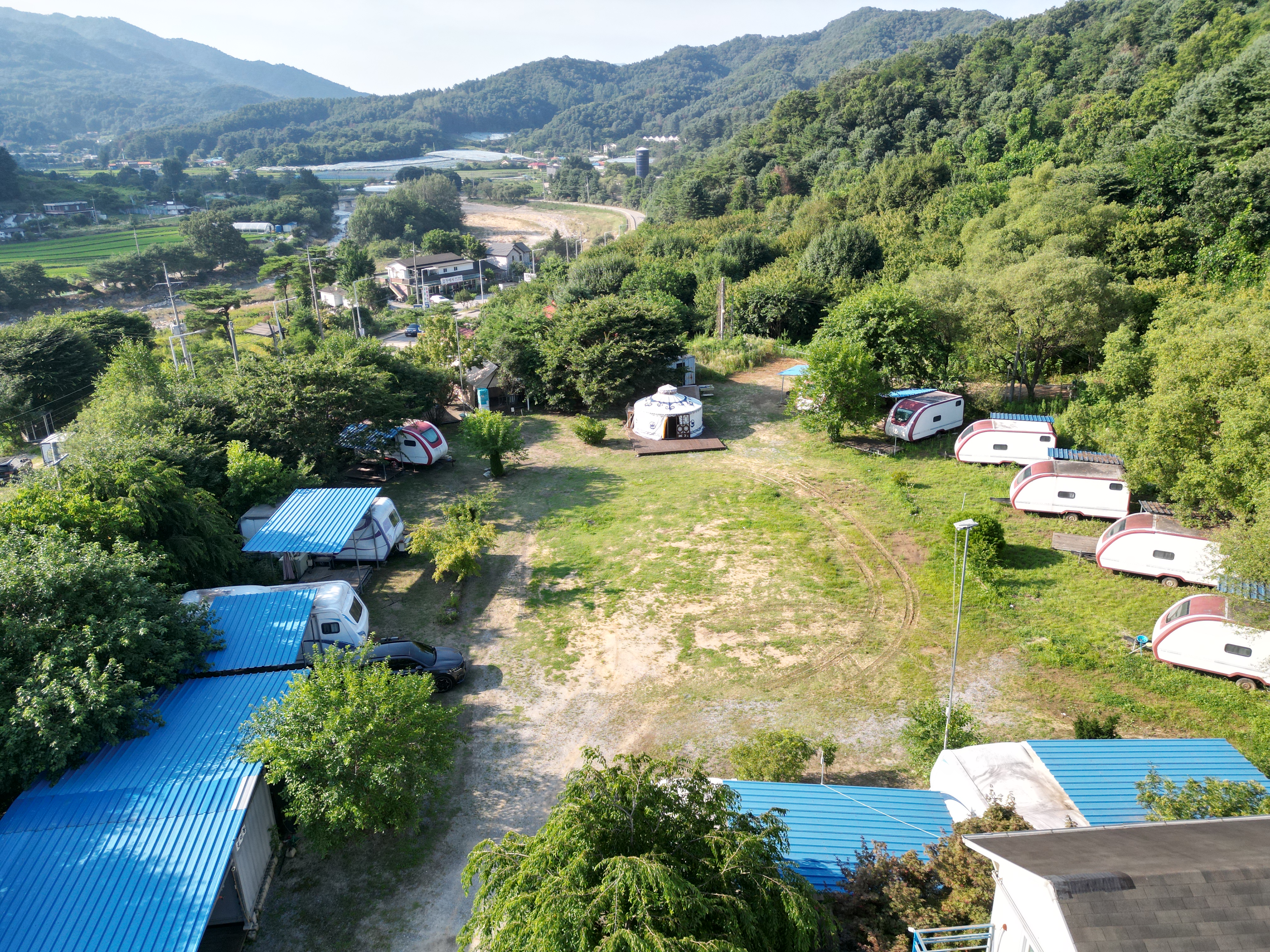 울란팍 카라반 캠핑장 이미지