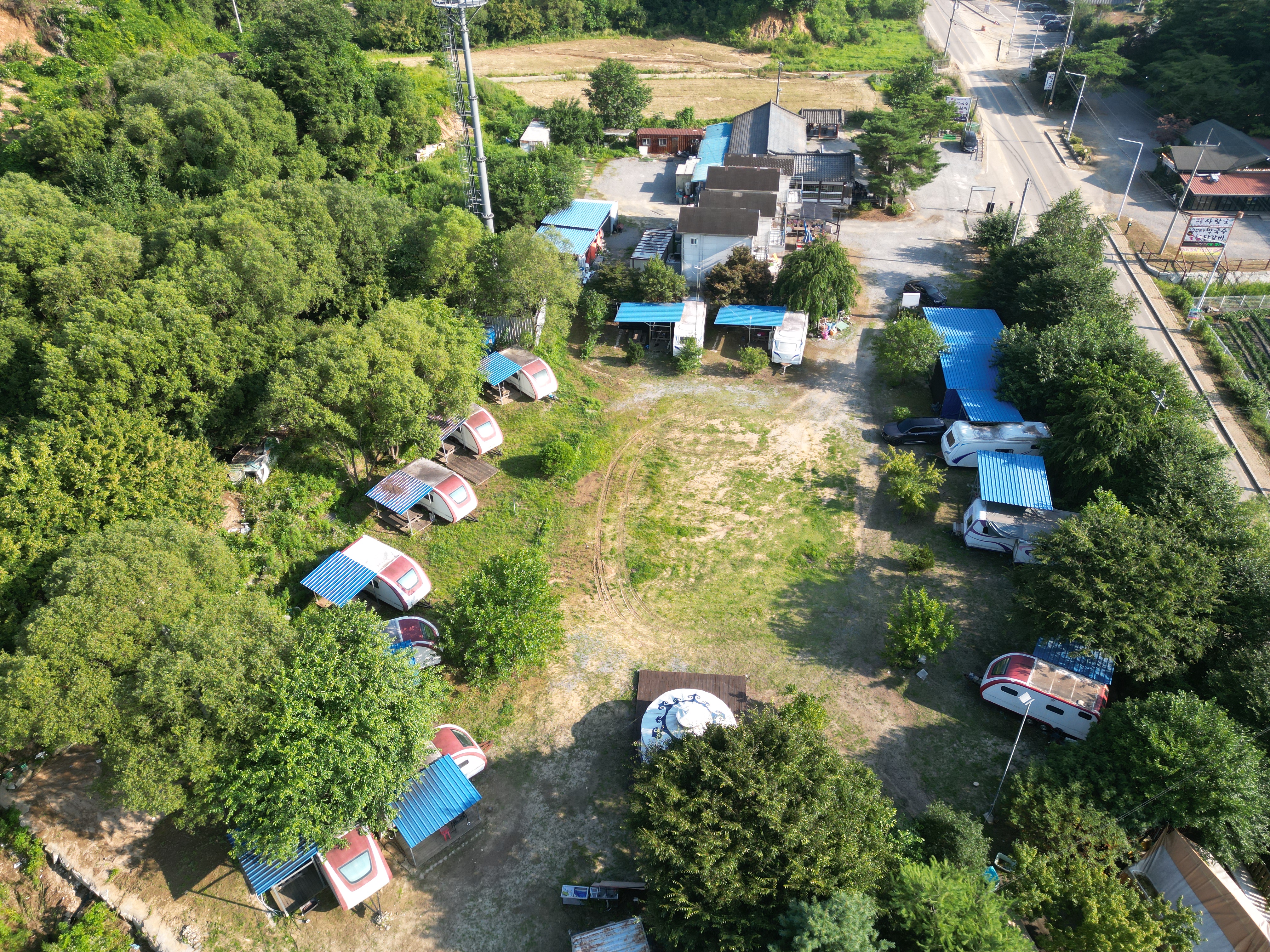 울란팍 카라반 캠핑장 이미지
