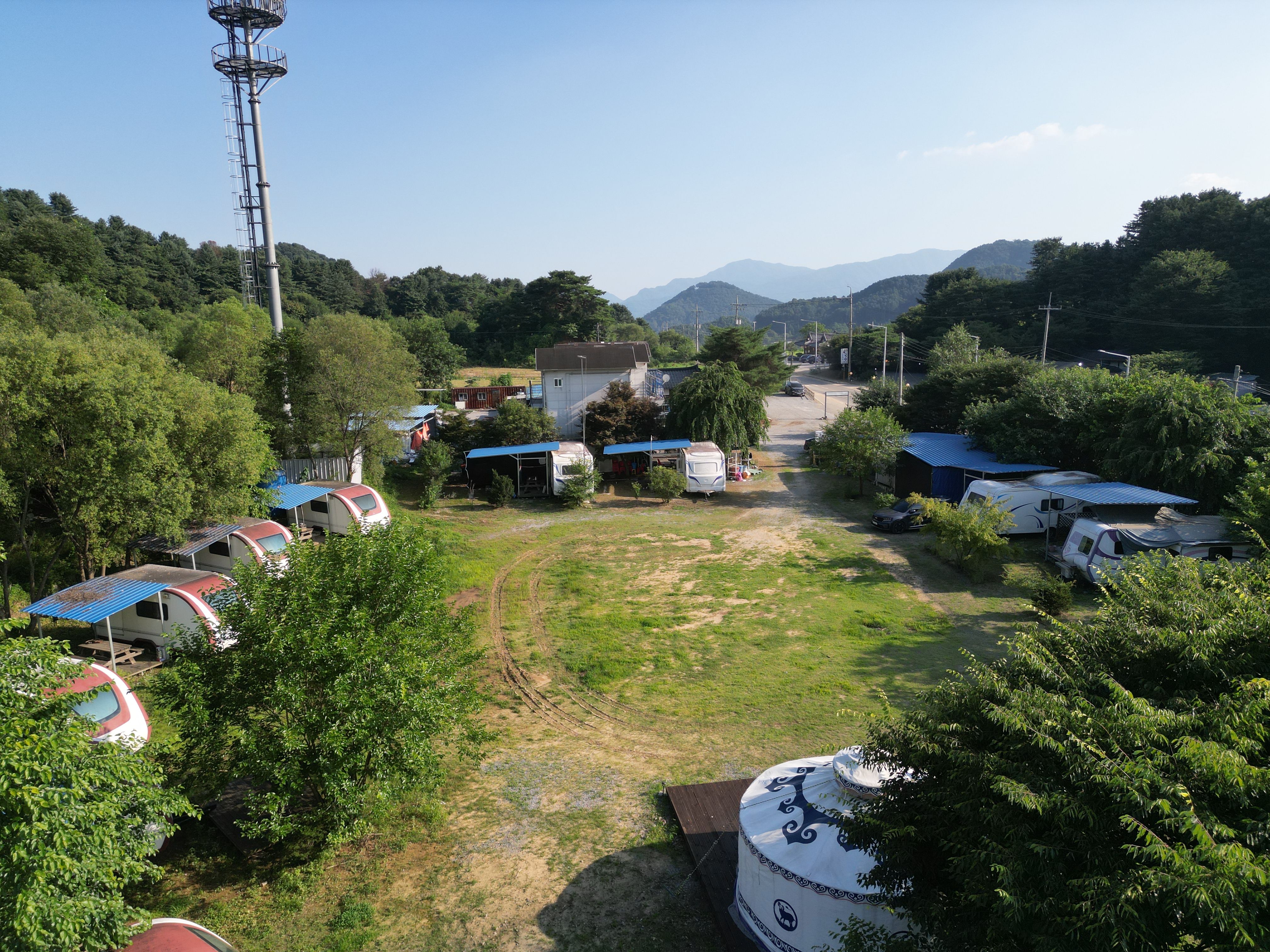 울란팍 카라반 캠핑장 이미지