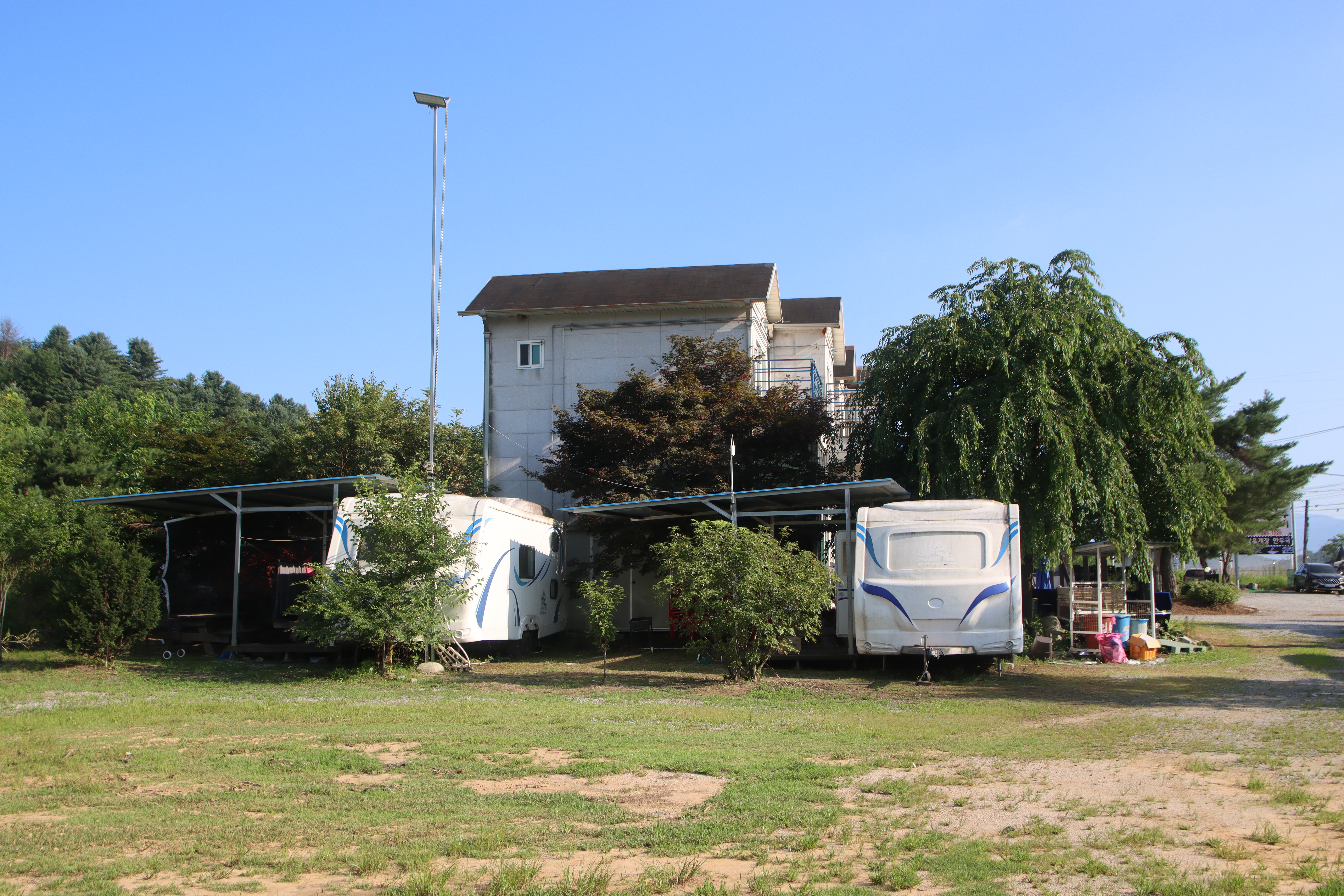 울란팍 카라반 캠핑장 이미지