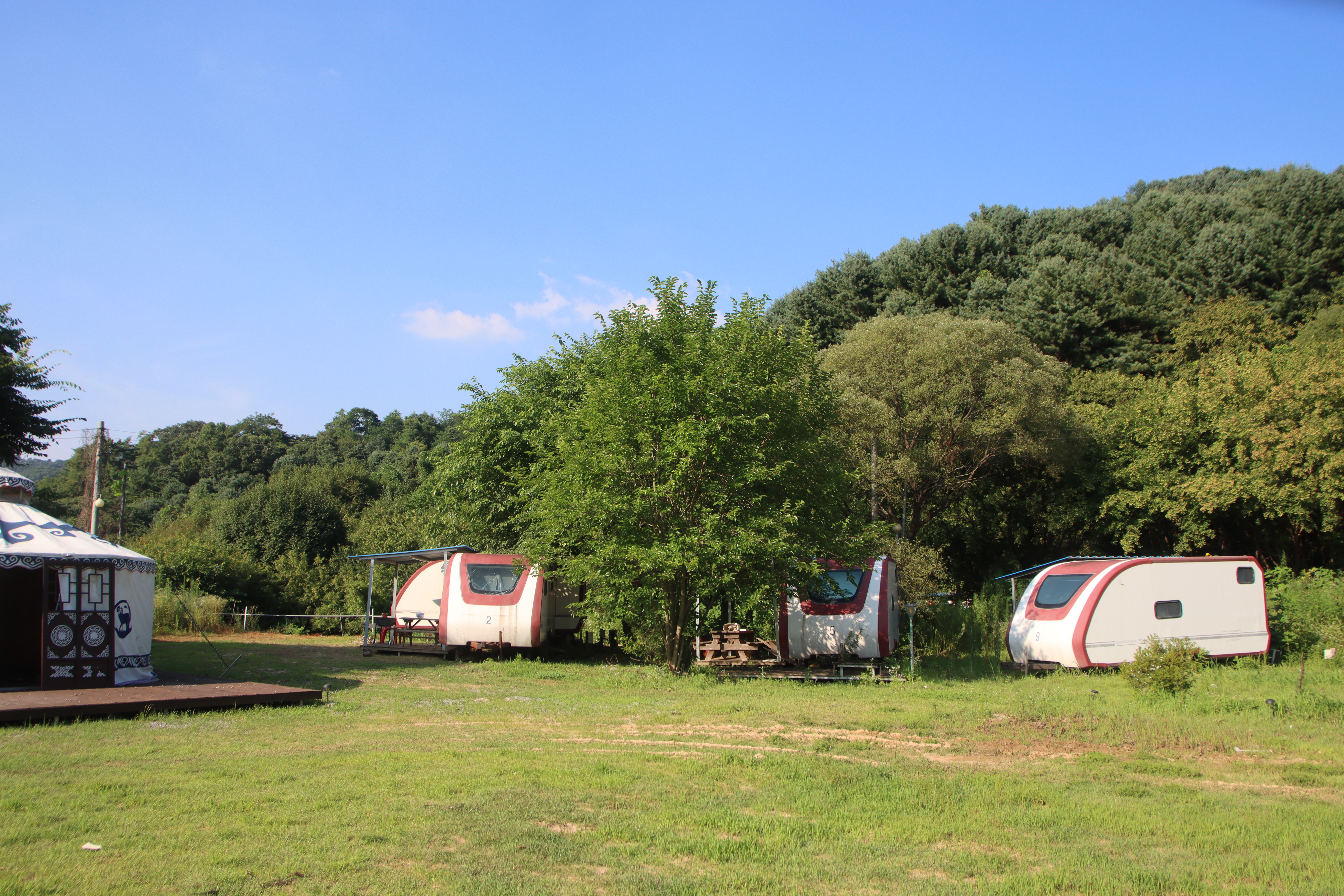 울란팍 카라반 캠핑장 이미지