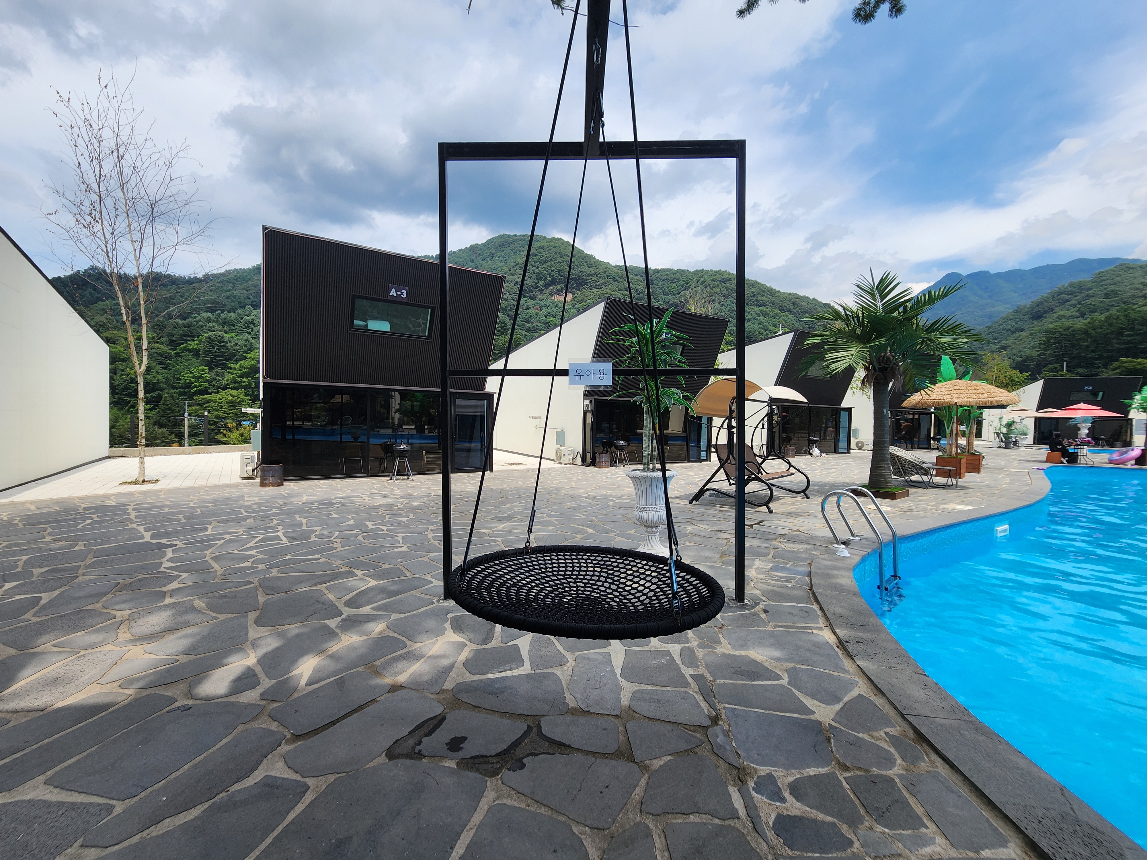 가평 글램스테이 글램핑 카라반 펜션 이미지