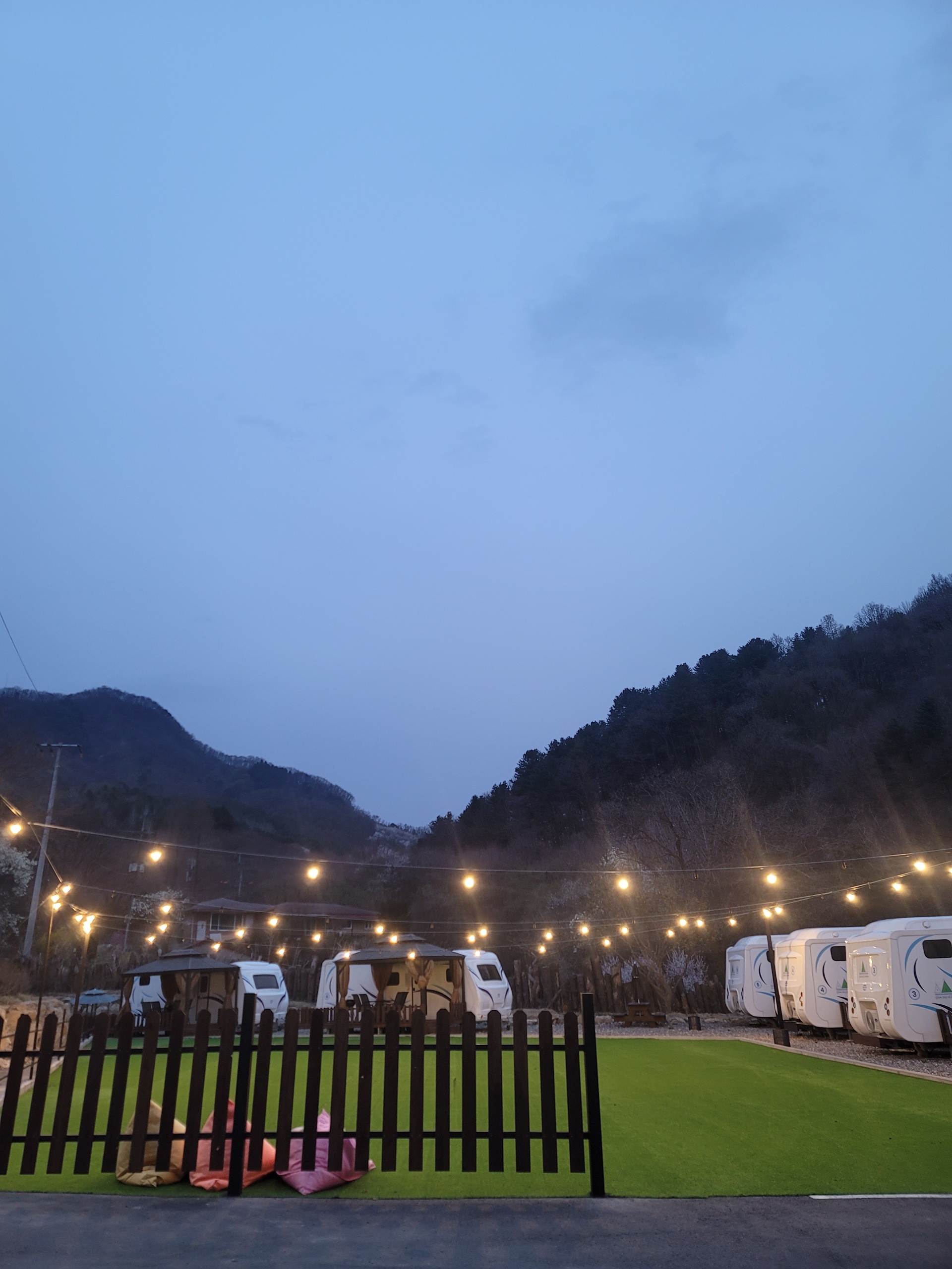 가평 글램스테이 글램핑 카라반 펜션 이미지