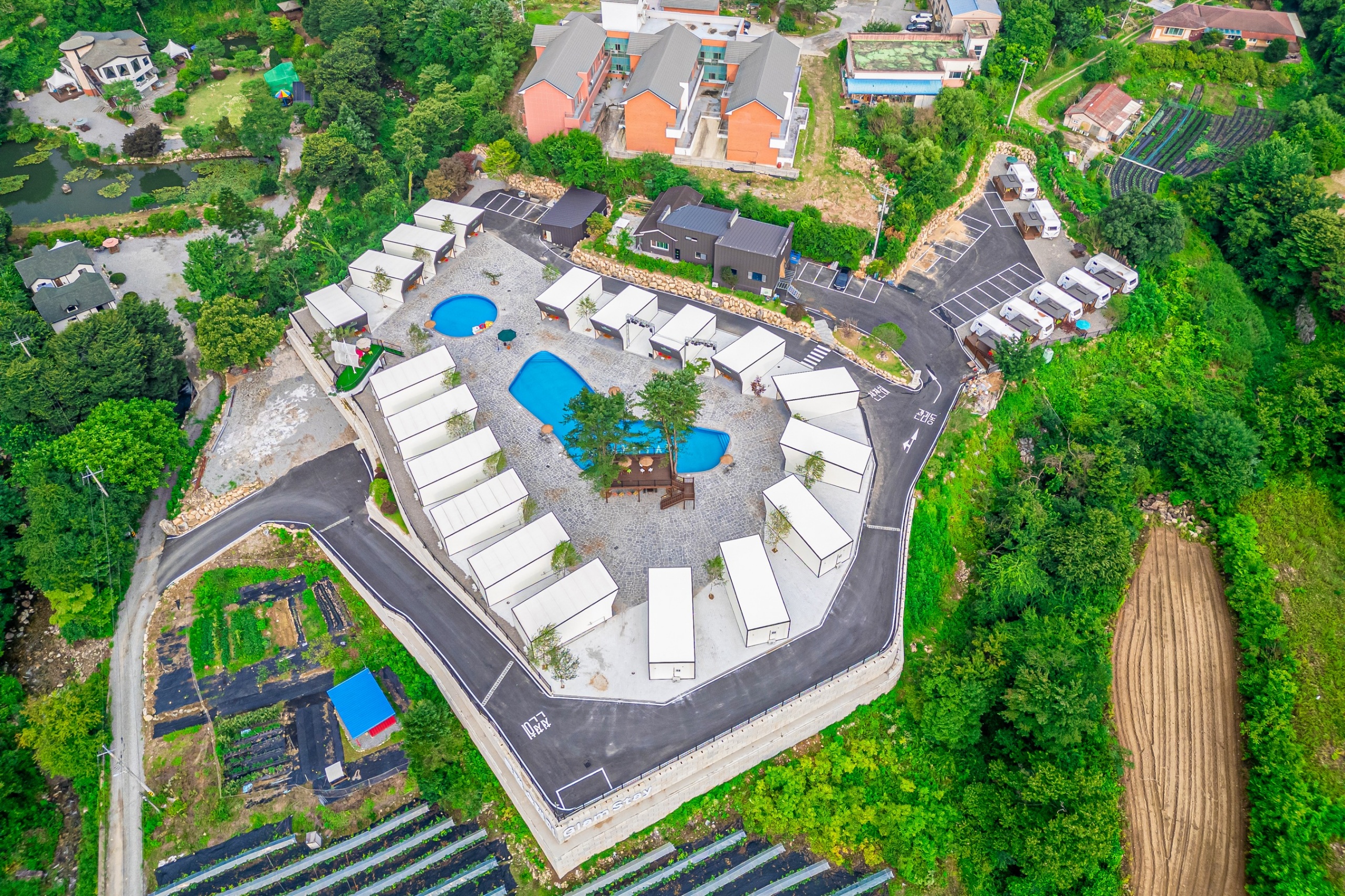 가평 글램스테이 글램핑 카라반 펜션 이미지