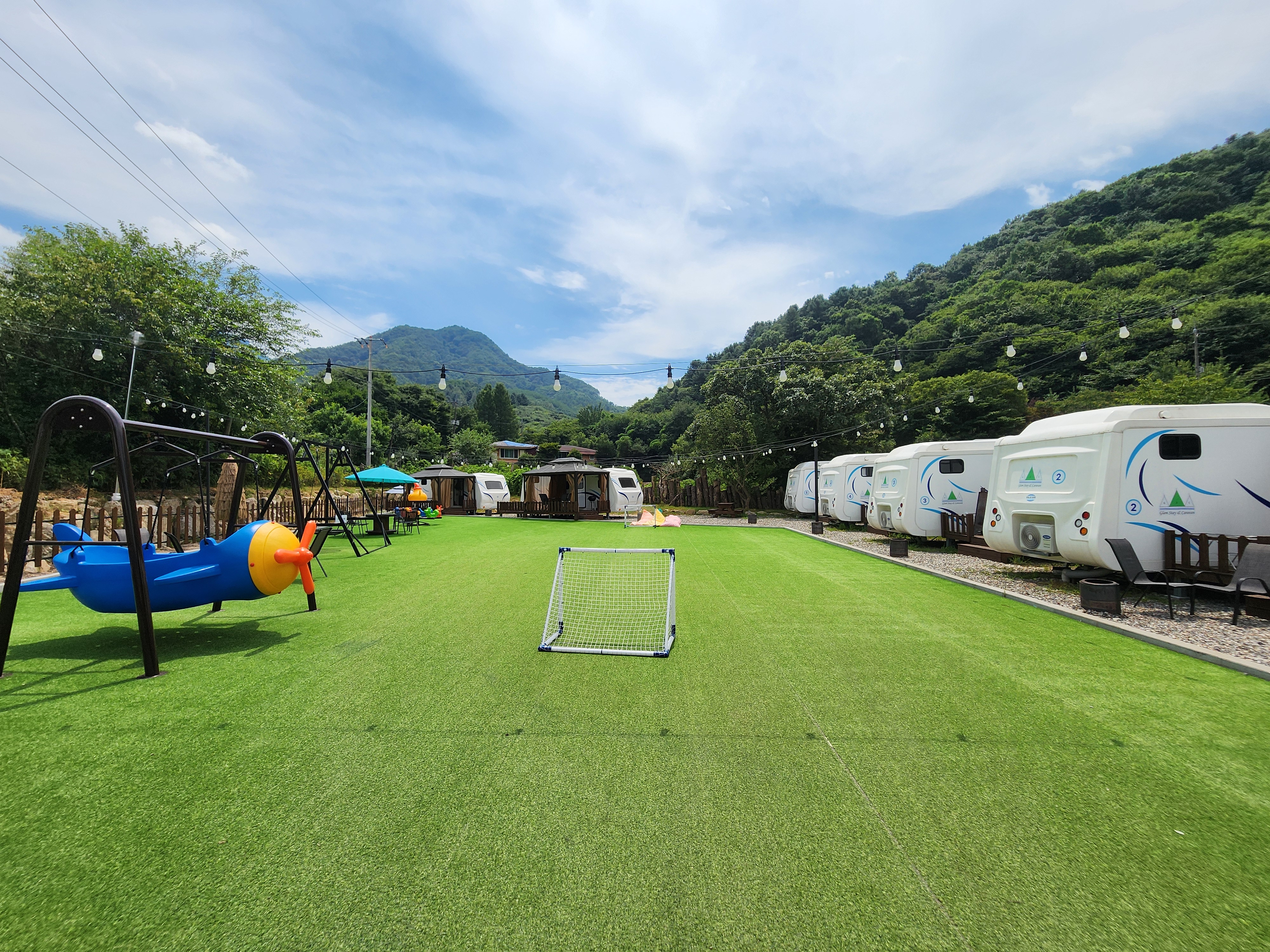 가평 글램스테이 글램핑 카라반 펜션 이미지