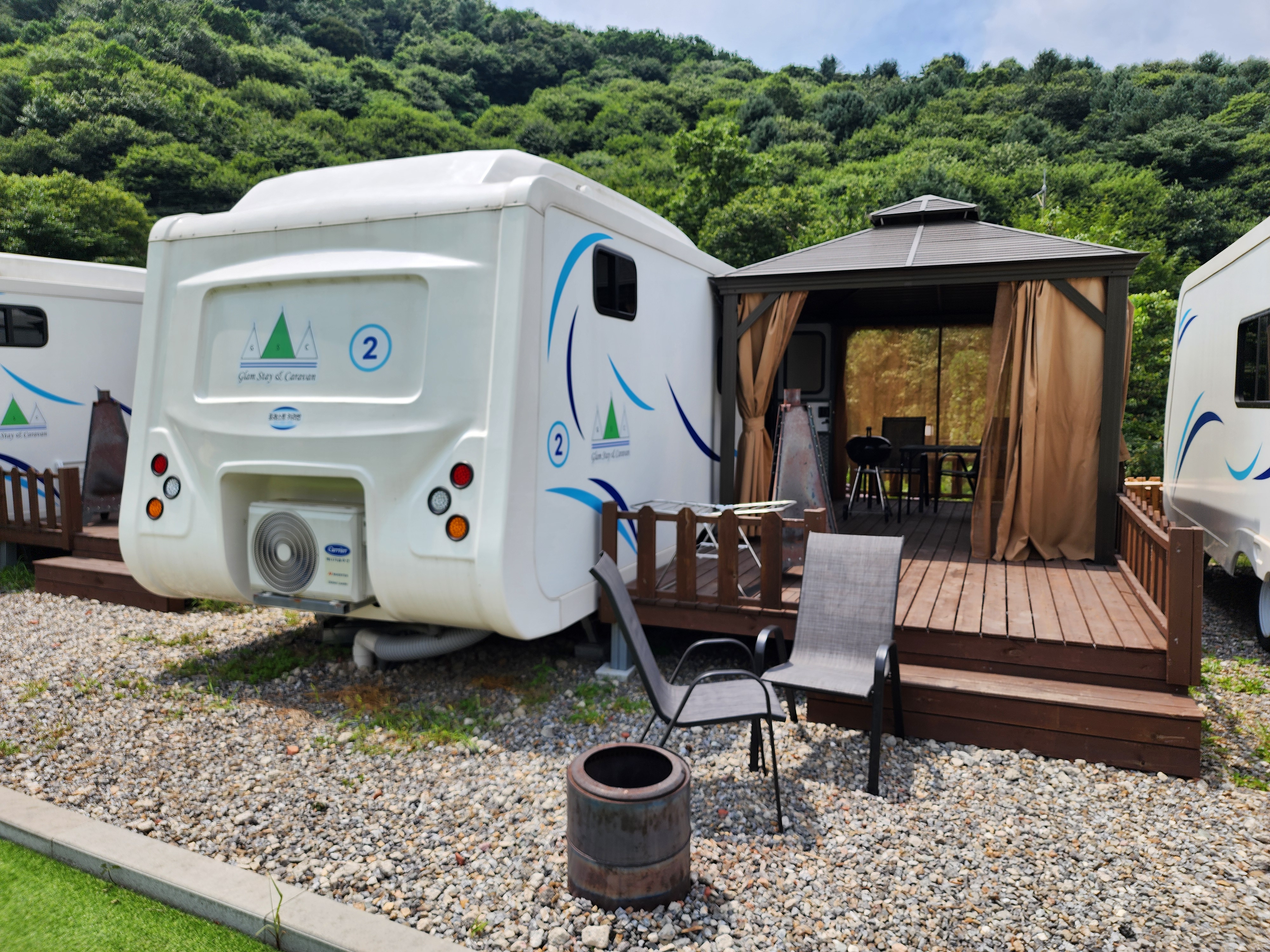 가평 글램스테이 글램핑 카라반 펜션 이미지