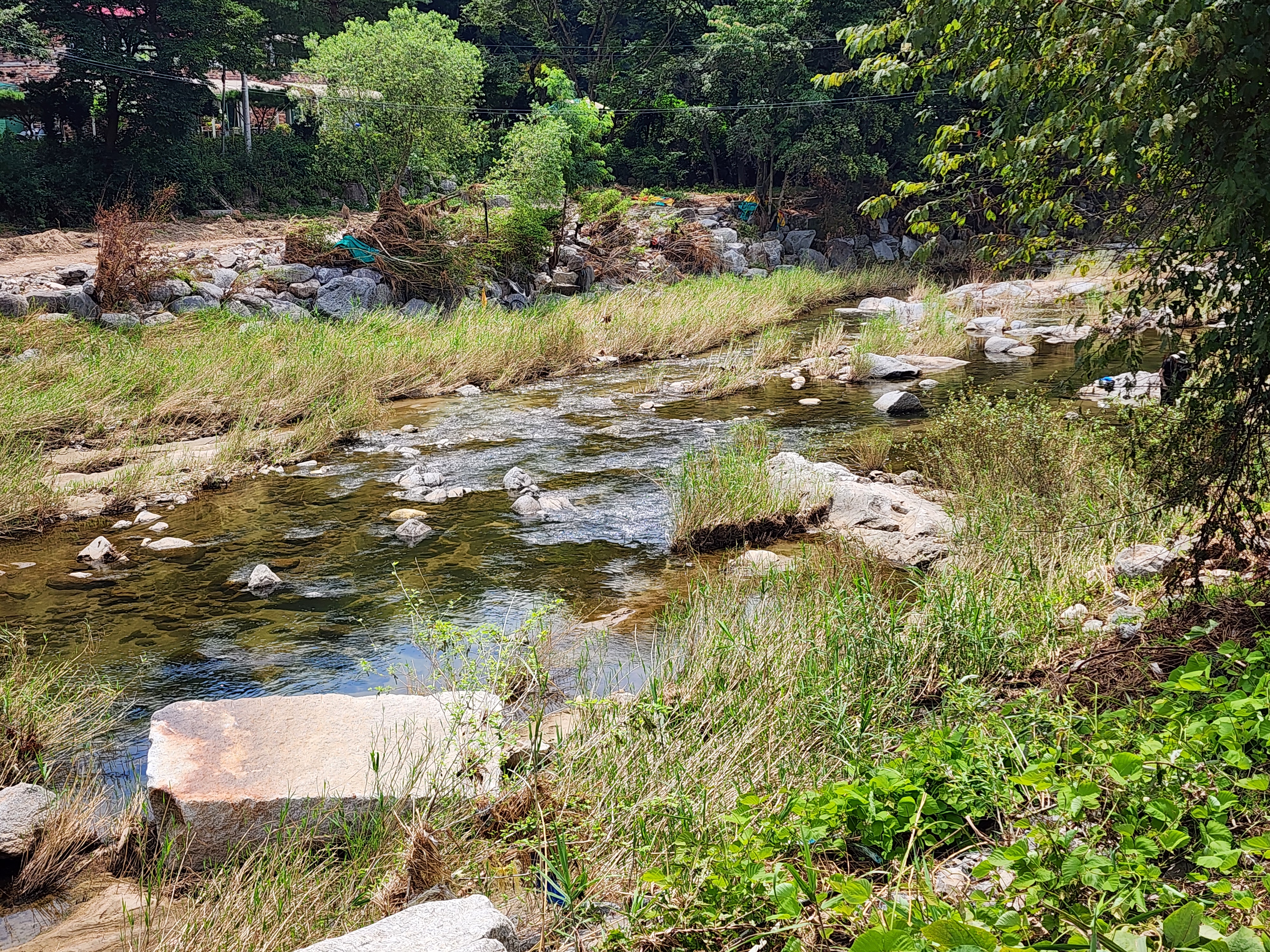 더아리웃집 모롱공간 이미지