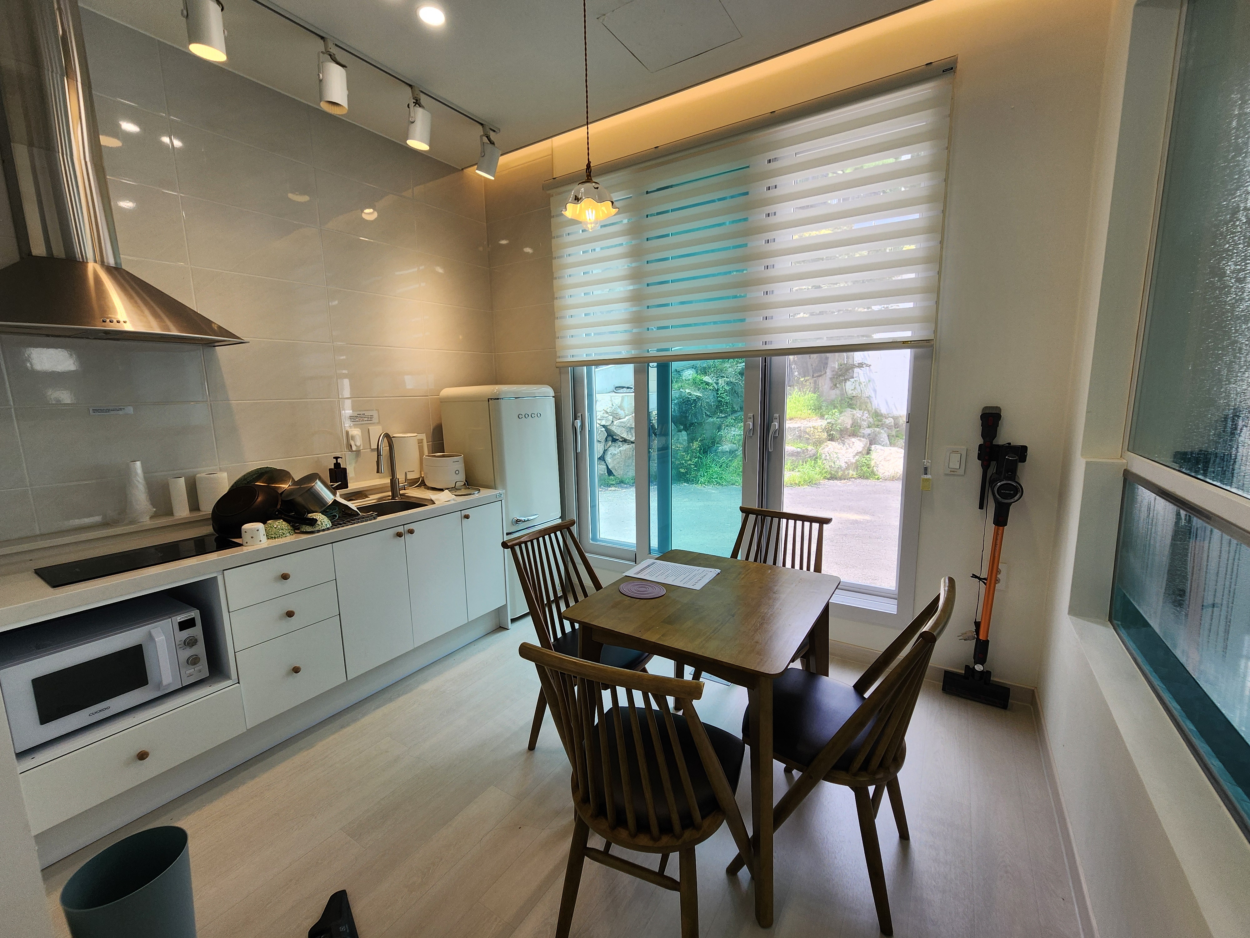 더아리웃집 모롱공간 이미지