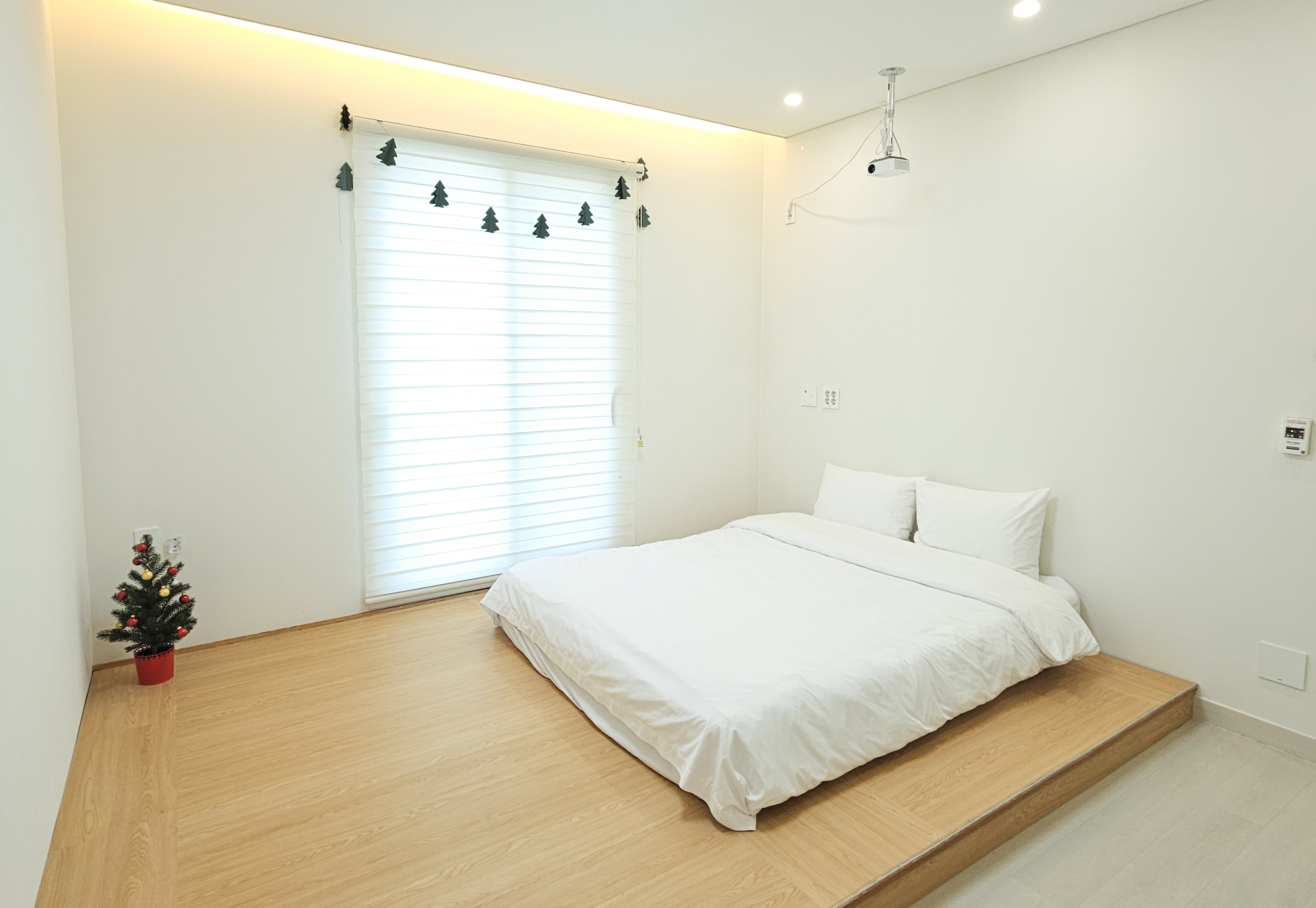 더아리웃집 모롱공간 이미지