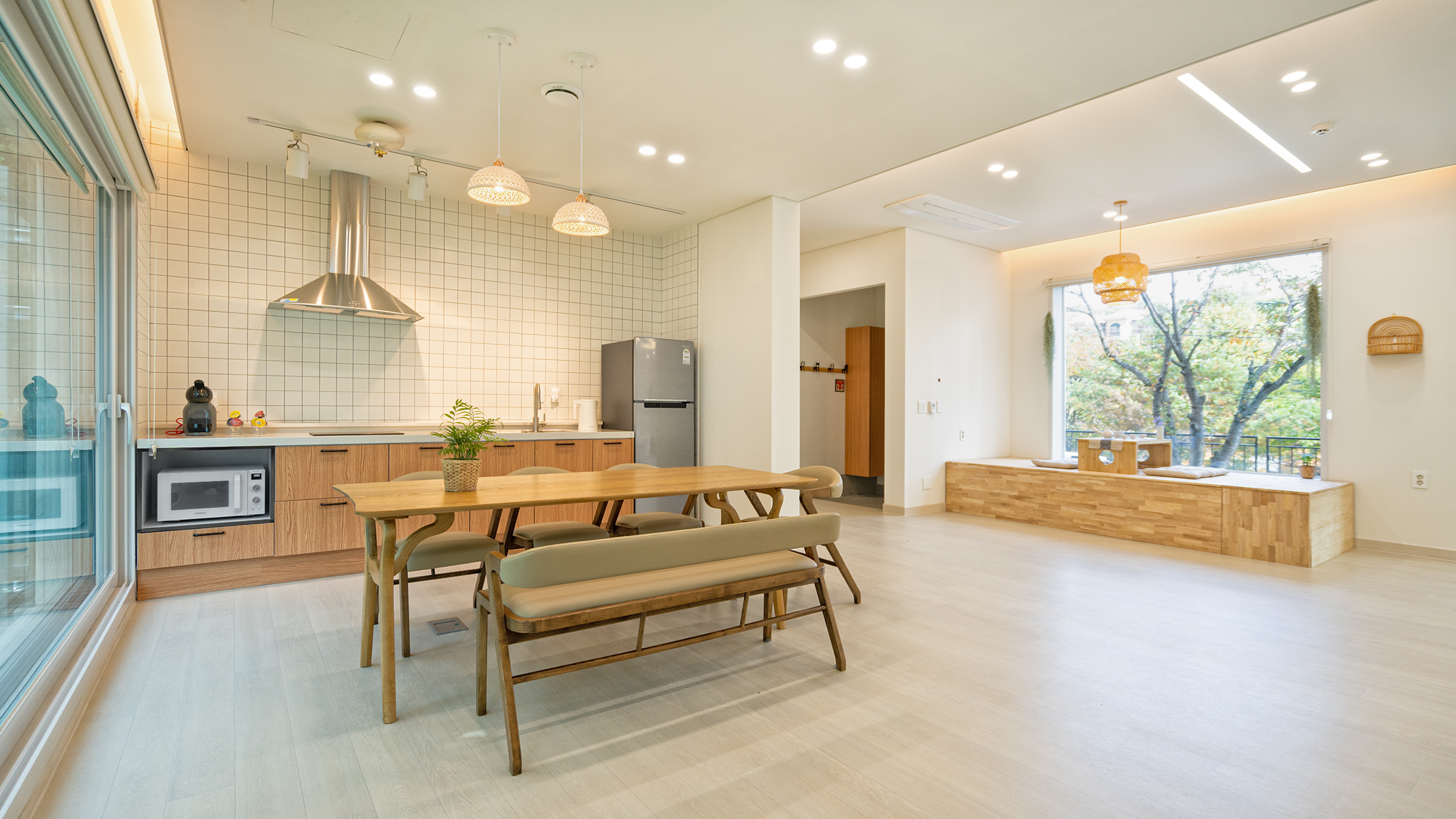 더아리웃집 모롱공간 이미지