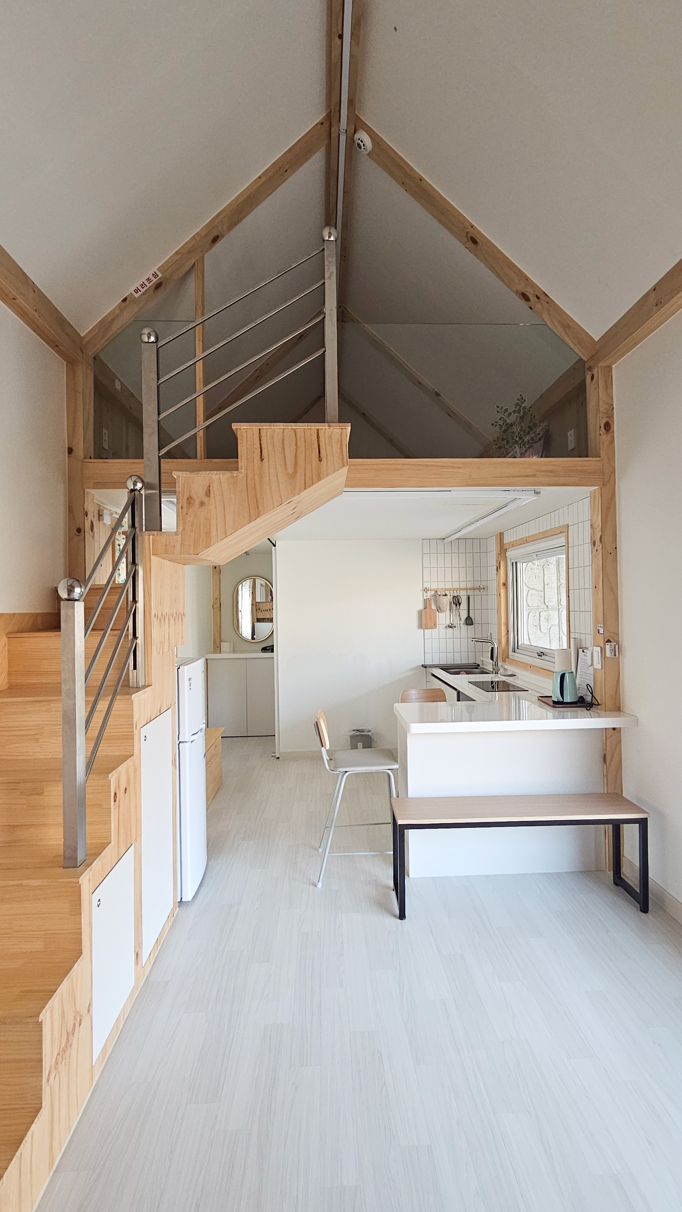 더아리웃집 모롱공간 이미지