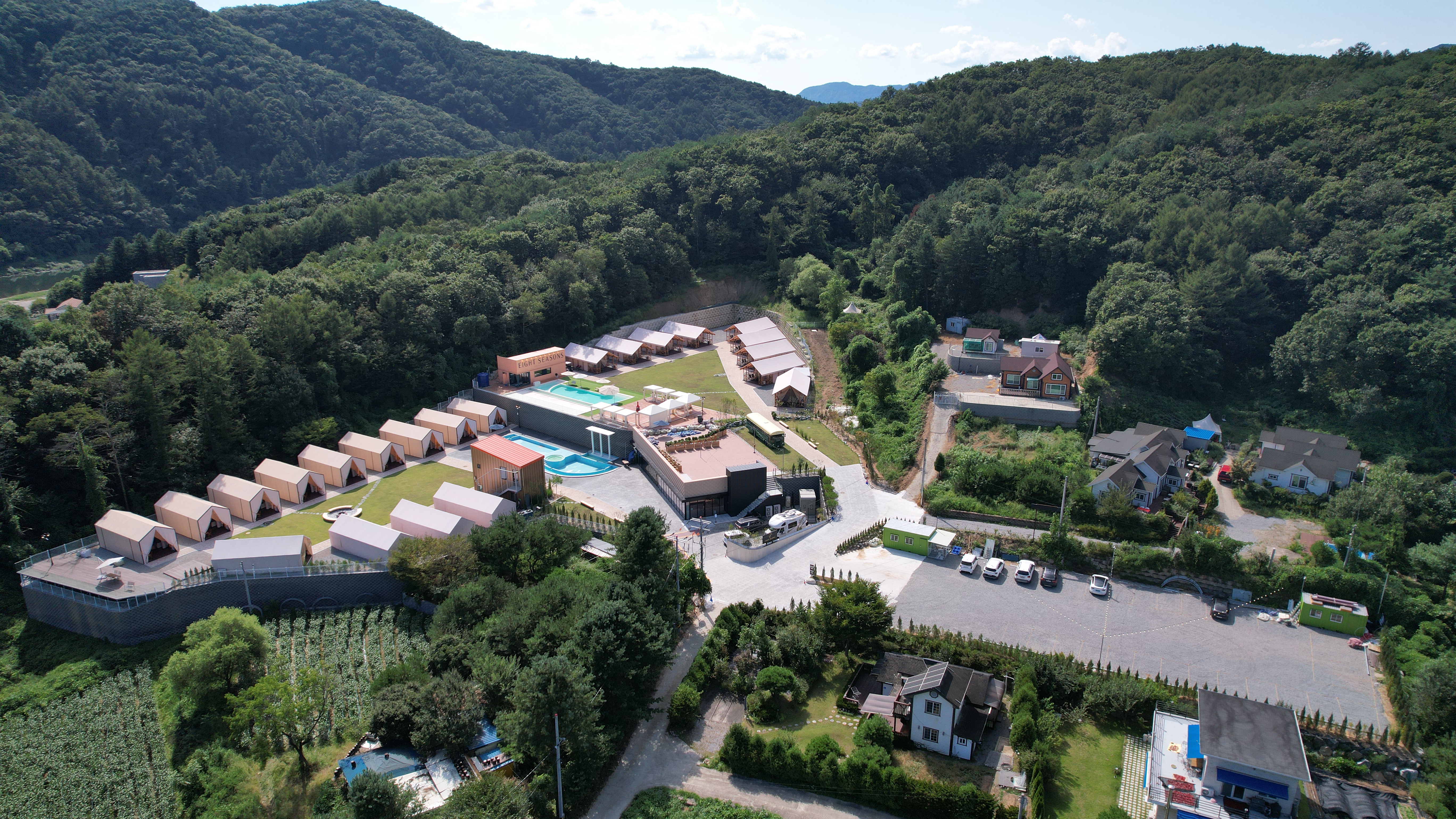 에잇시즌즈 41번째 이미지