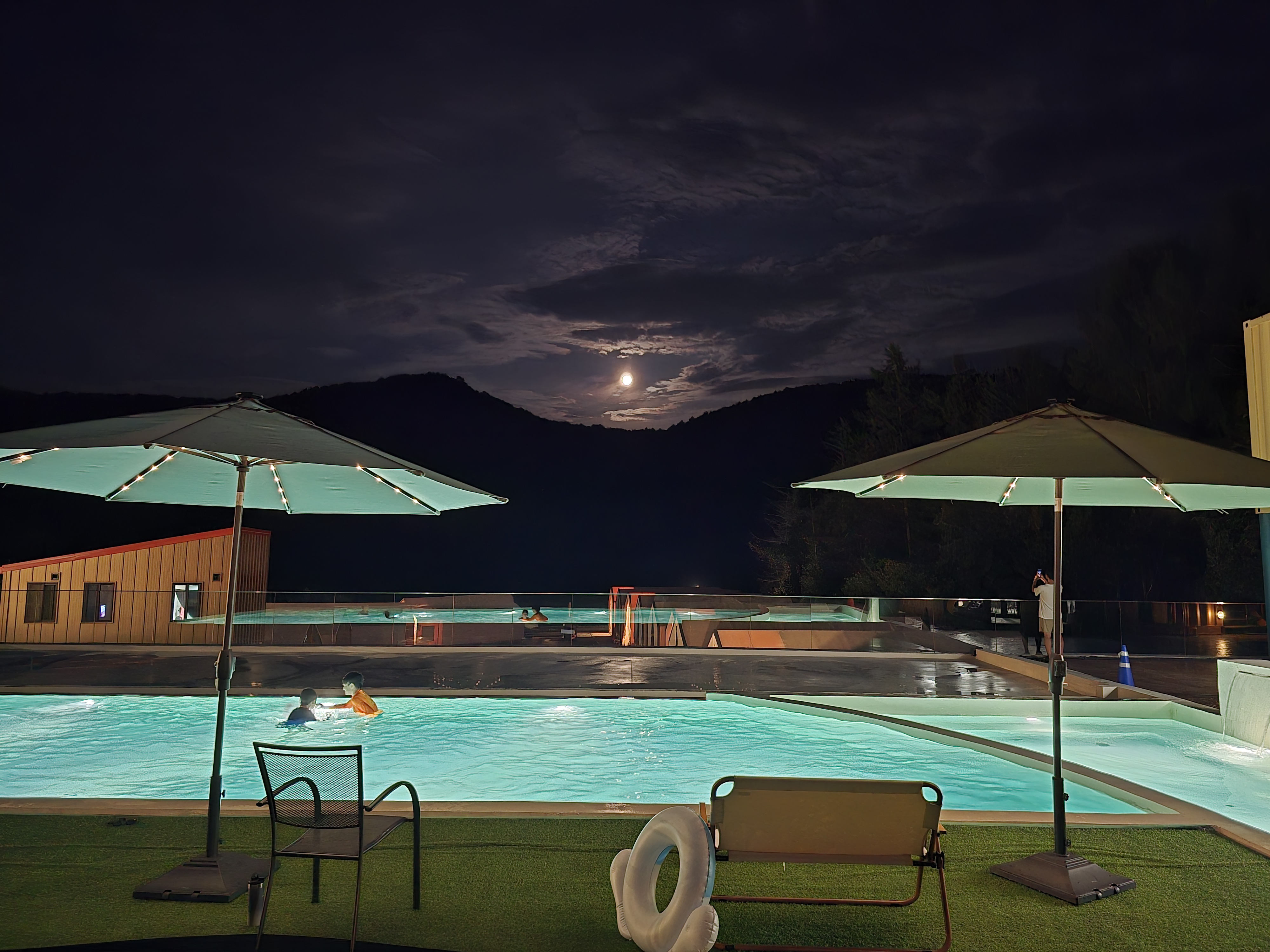 에잇시즌즈 6번째 이미지