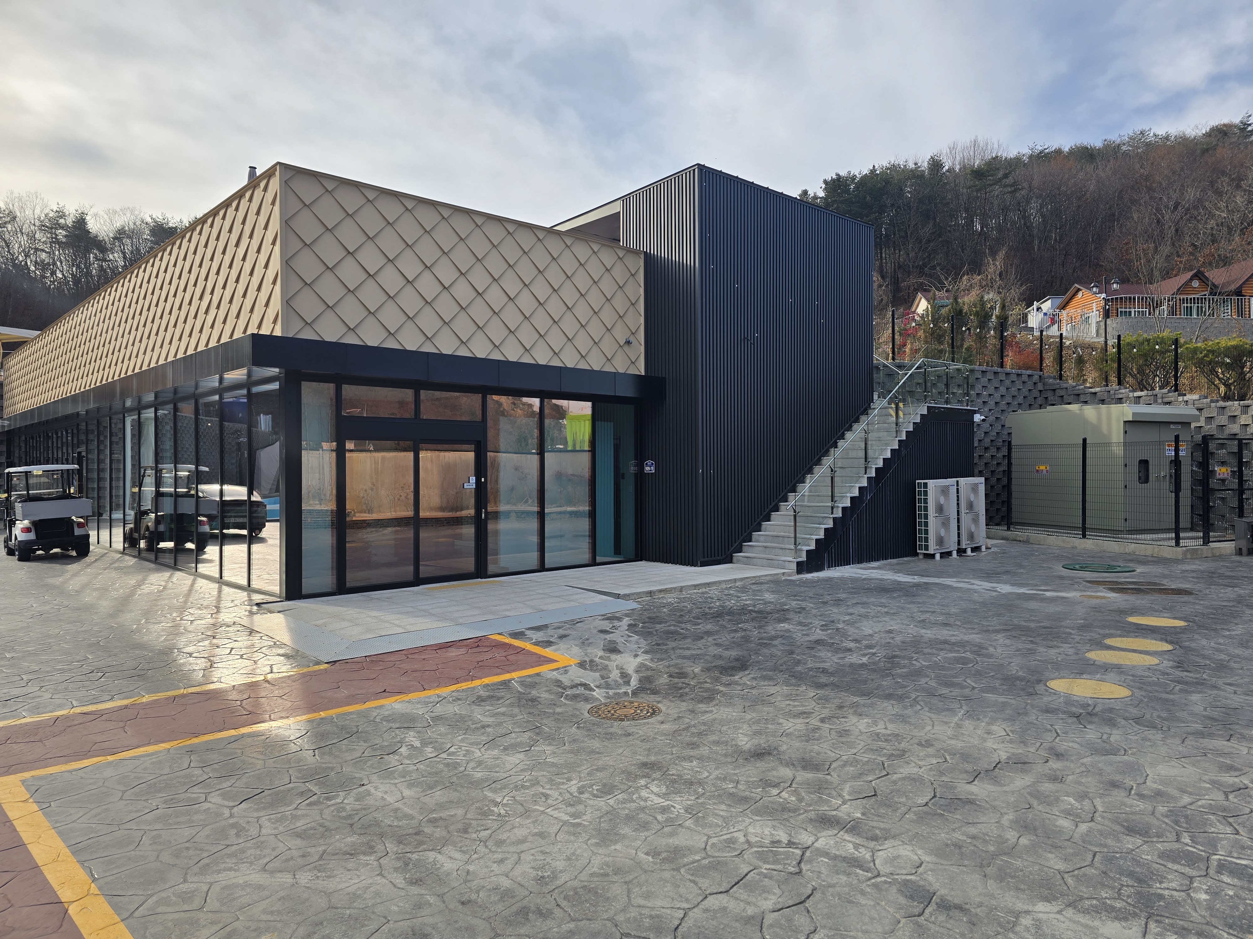 에잇시즌즈 45번째 이미지