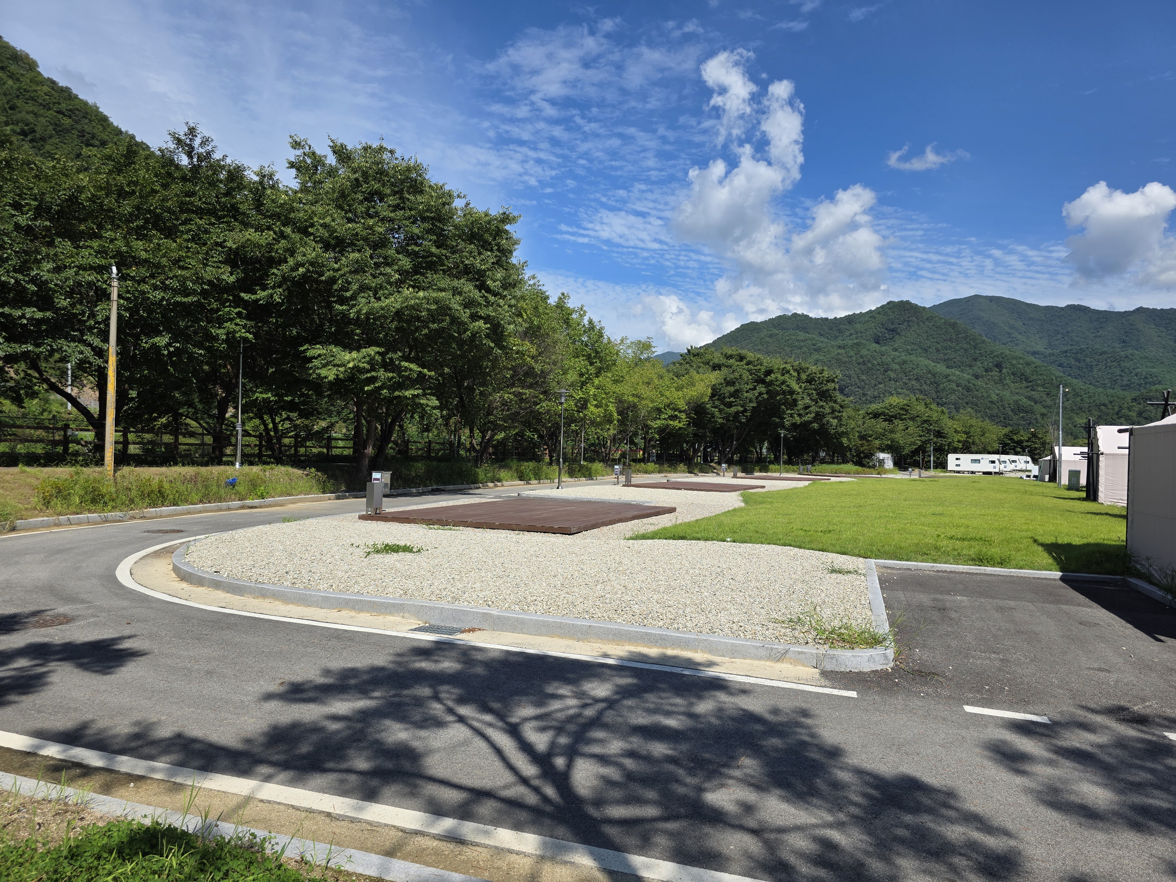 방산면 송현리 캠핑장 이미지