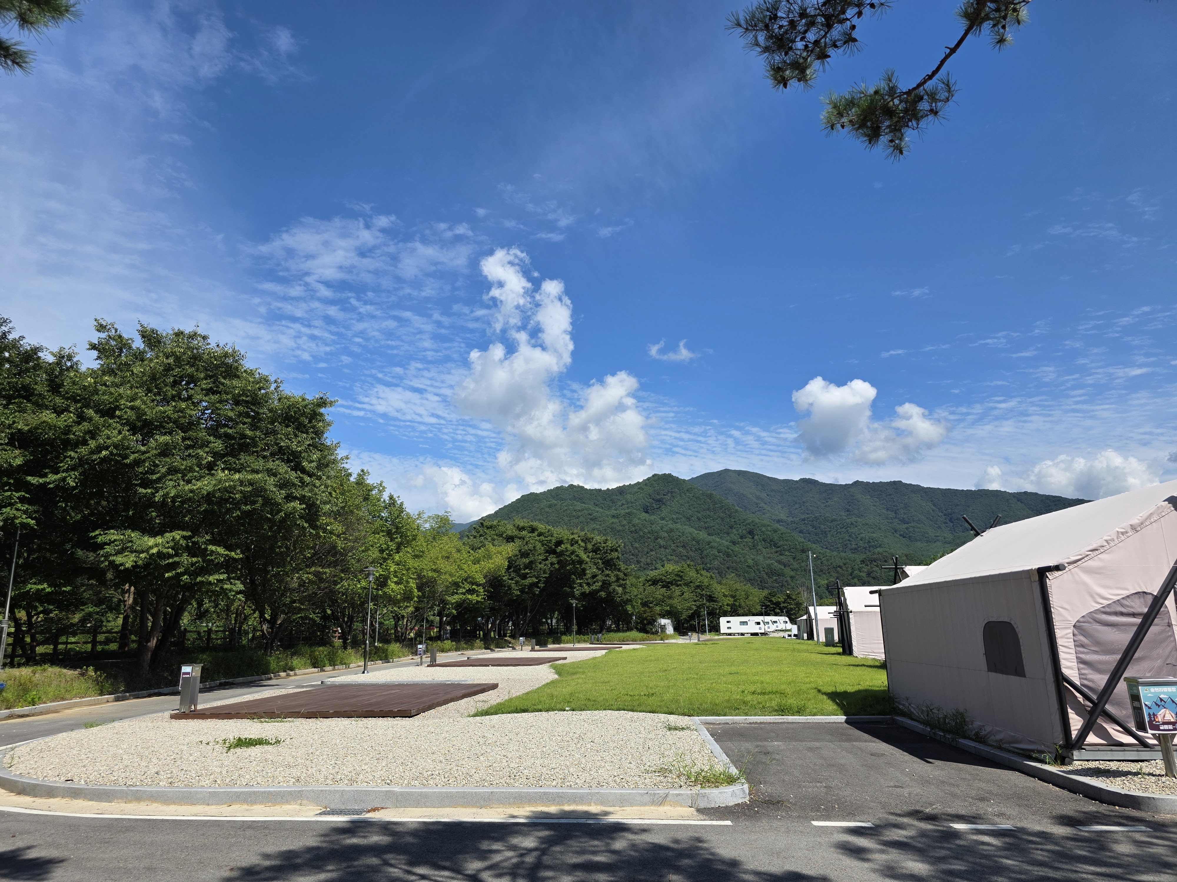 방산면 송현리 캠핑장 이미지