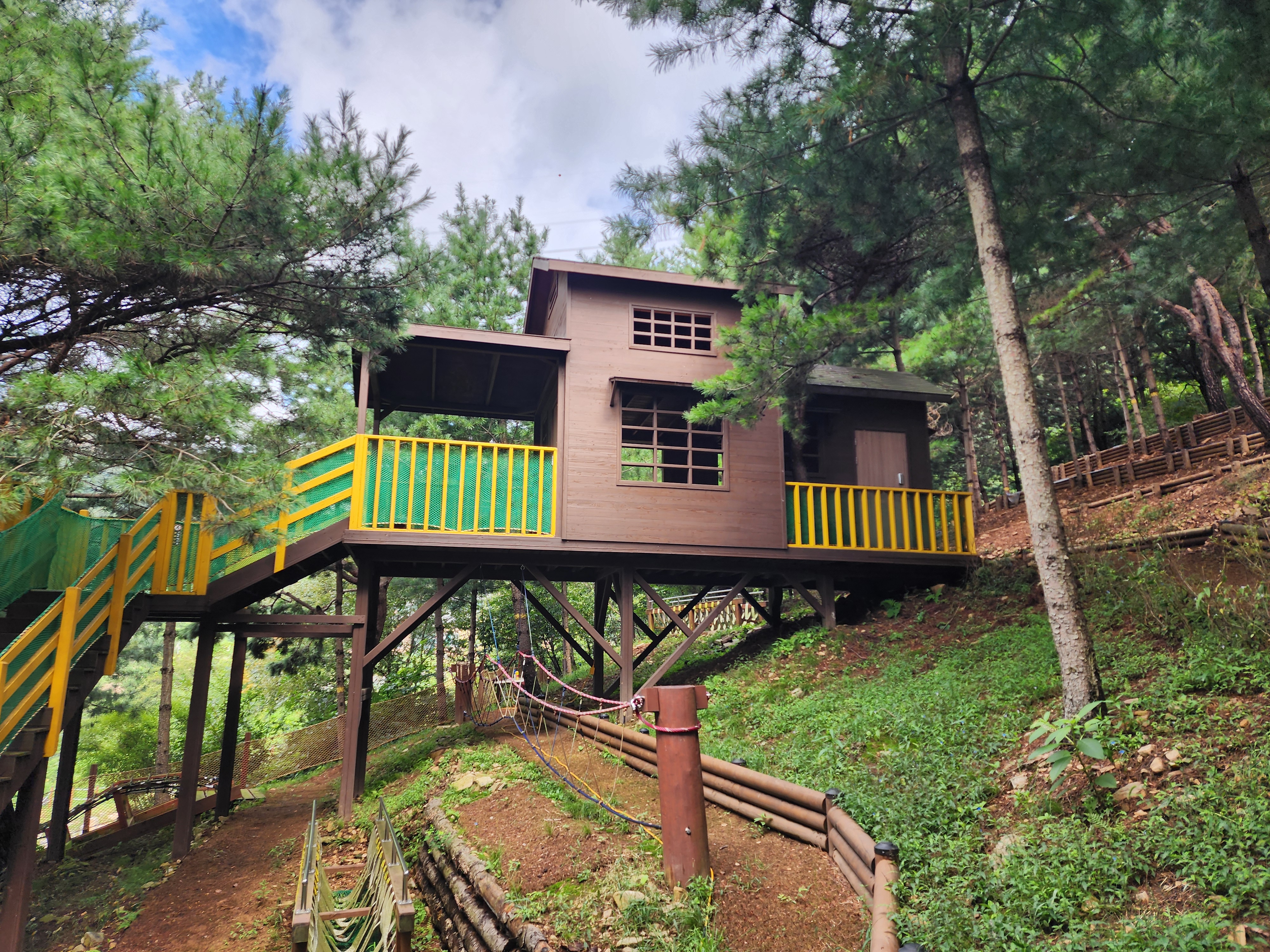 신암저수지 숲속야영장 이미지