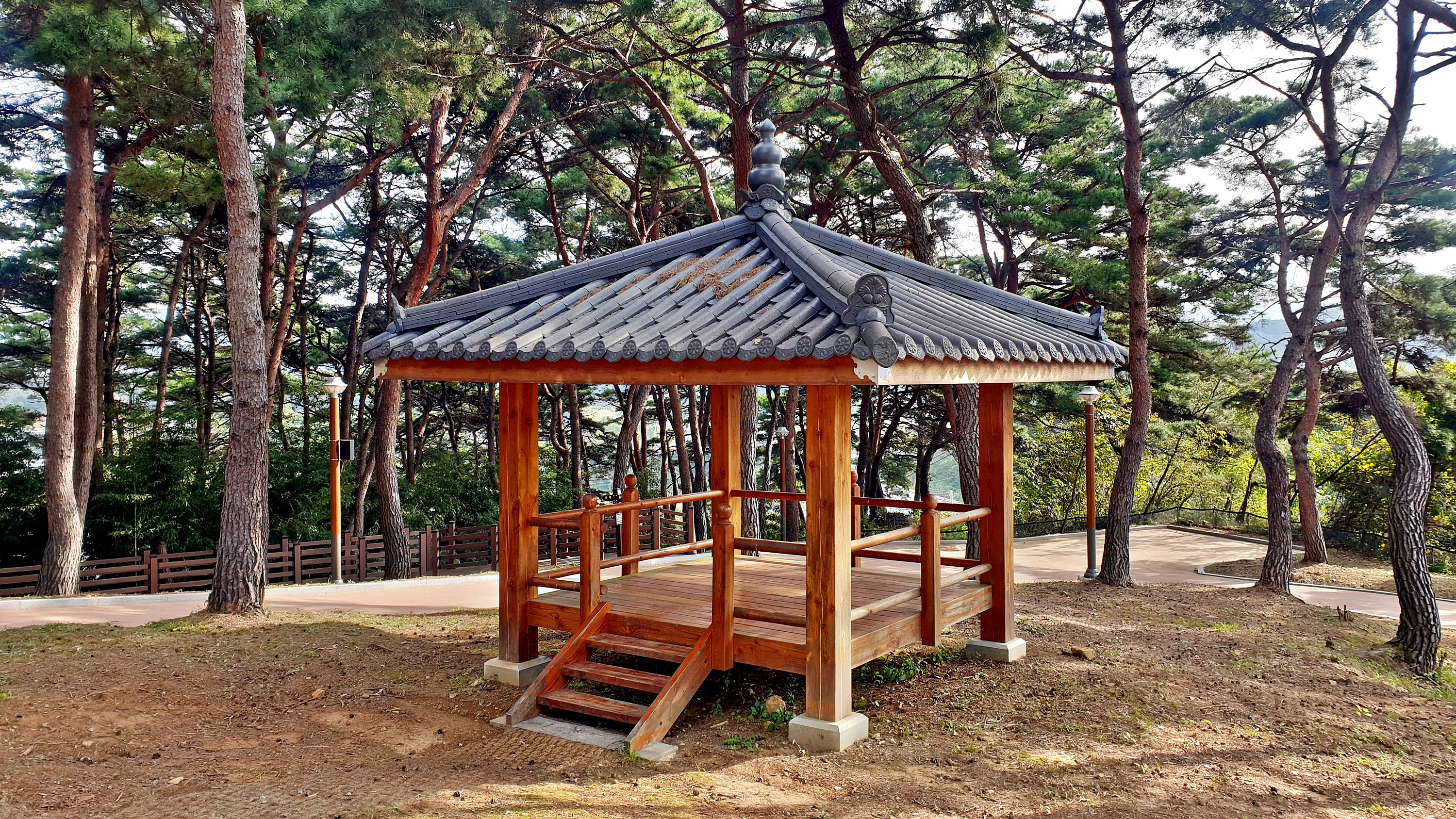 교룡공원 숲속야영장 이미지