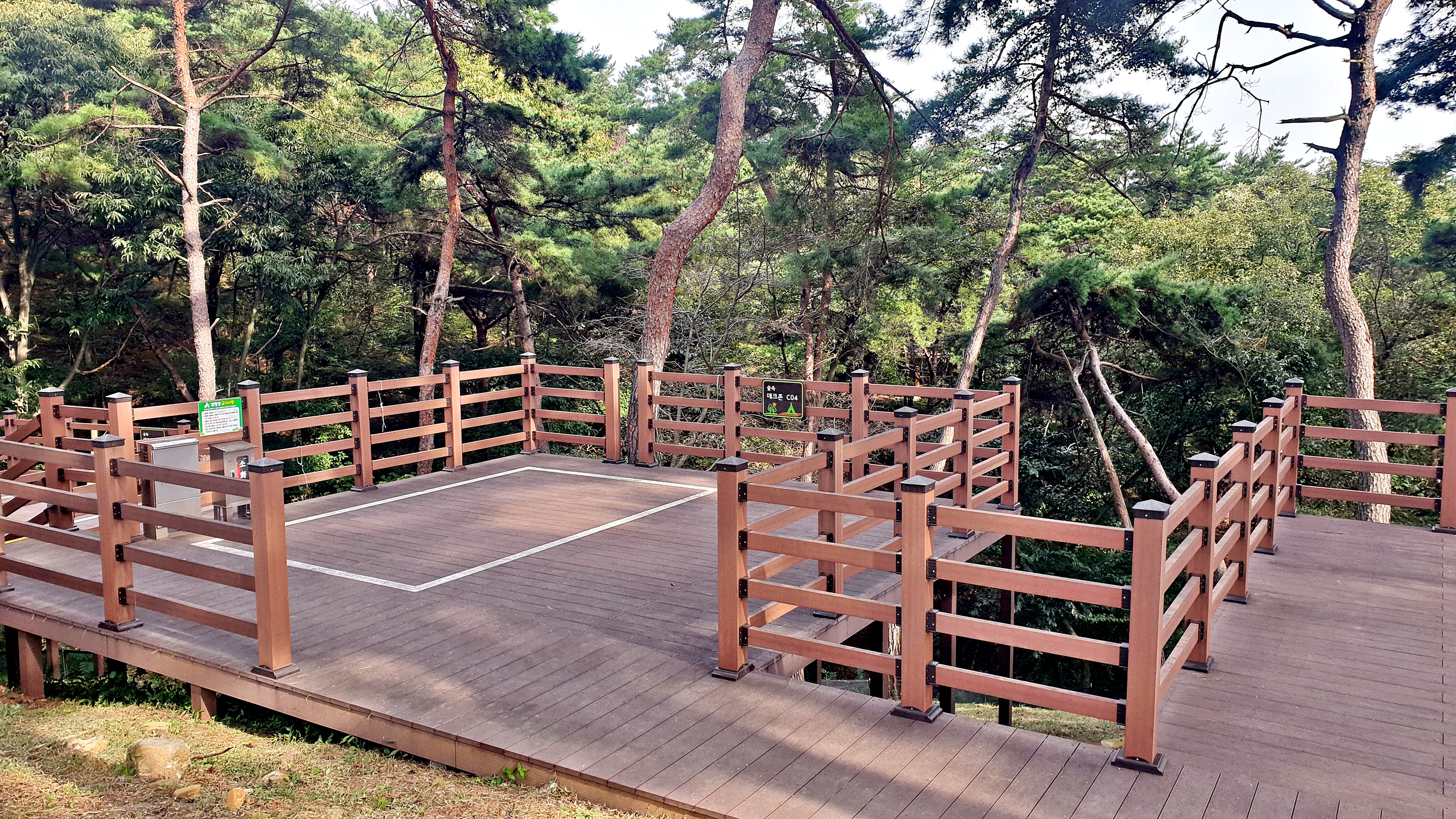 교룡공원 숲속야영장 이미지