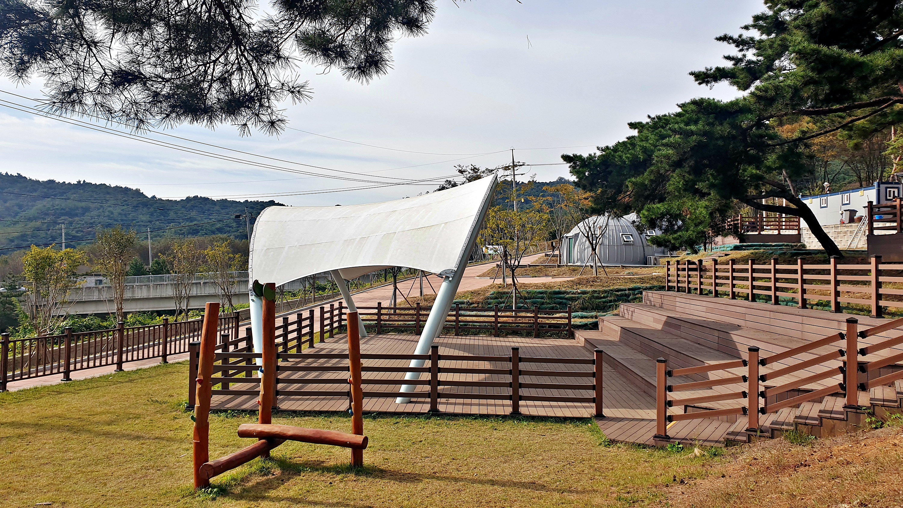 교룡공원 숲속야영장 이미지