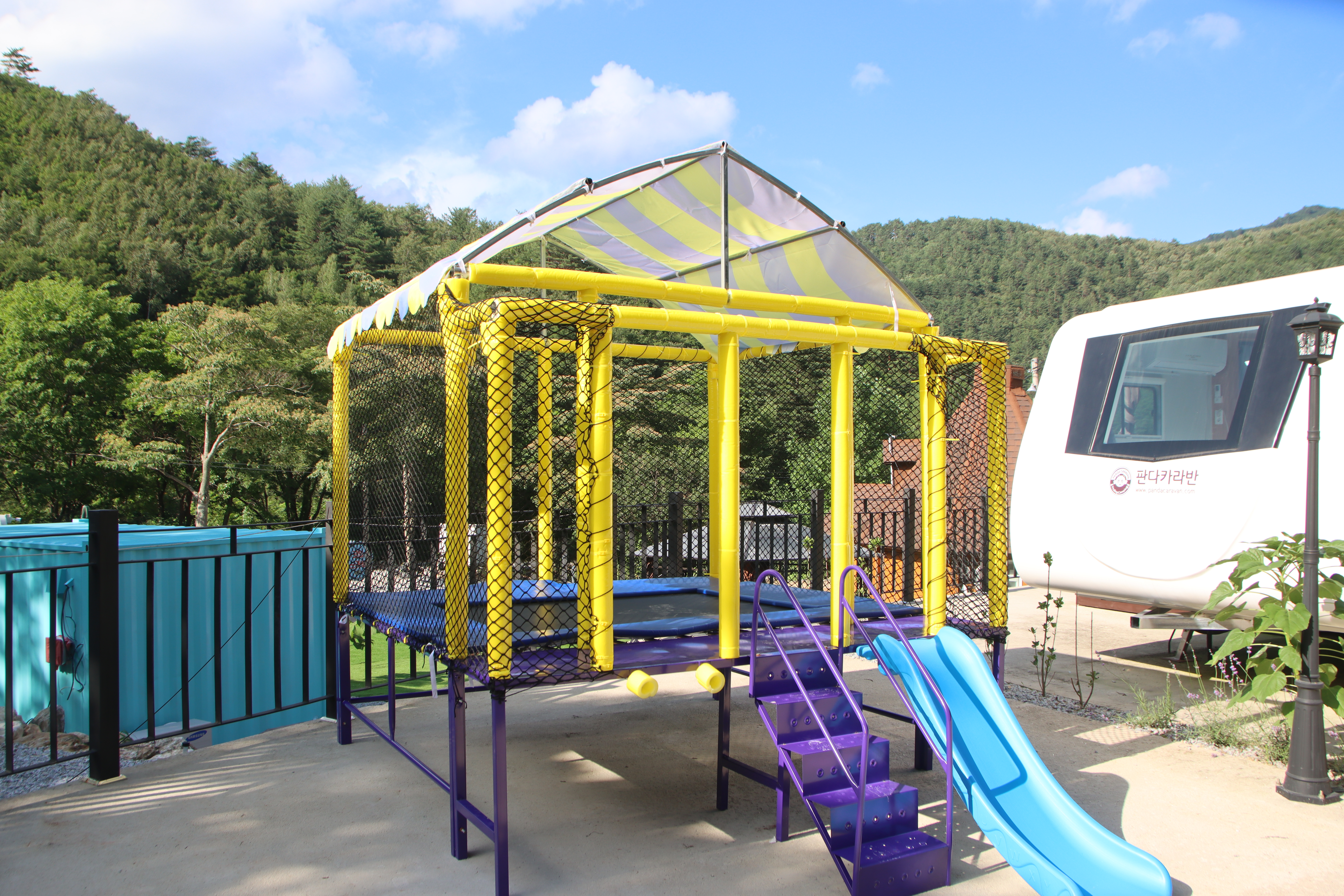 디뮤어 카라반 50번째 이미지