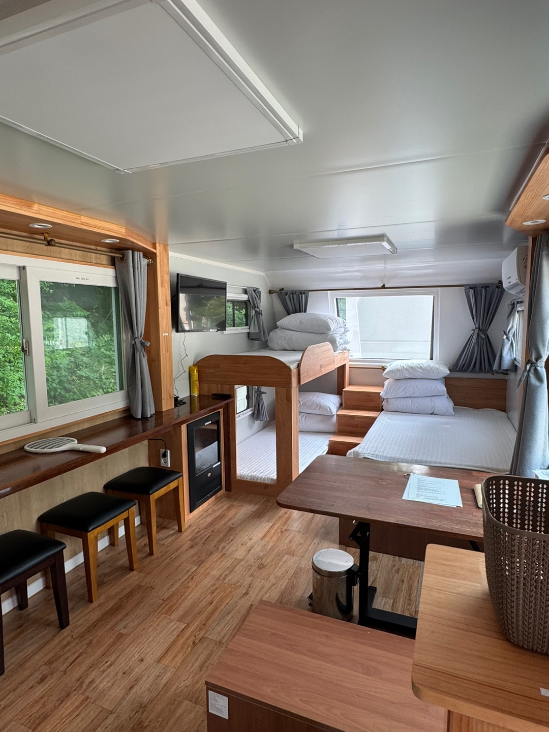 디뮤어 카라반 11번째 이미지