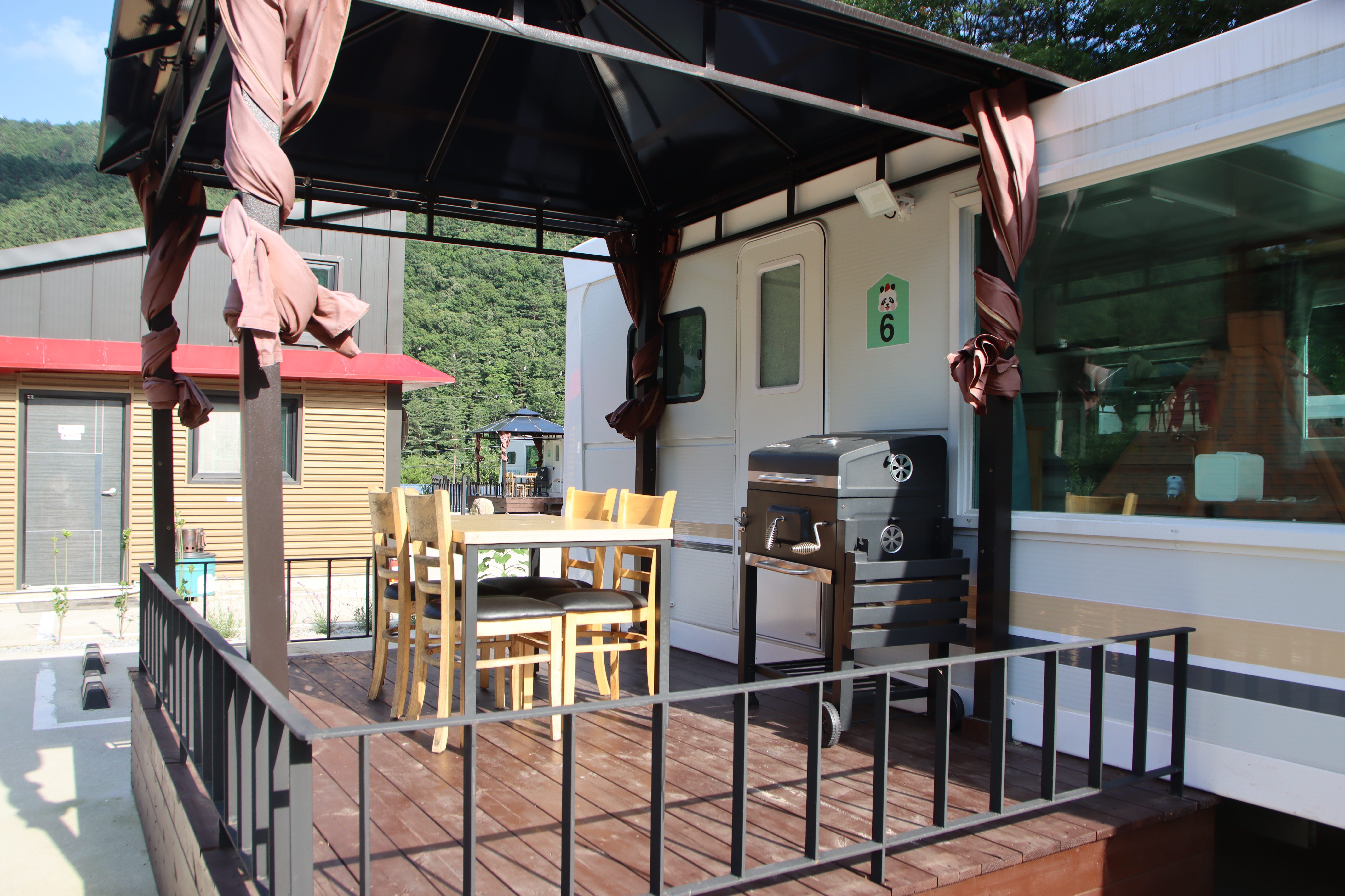 디뮤어 카라반 19번째 이미지