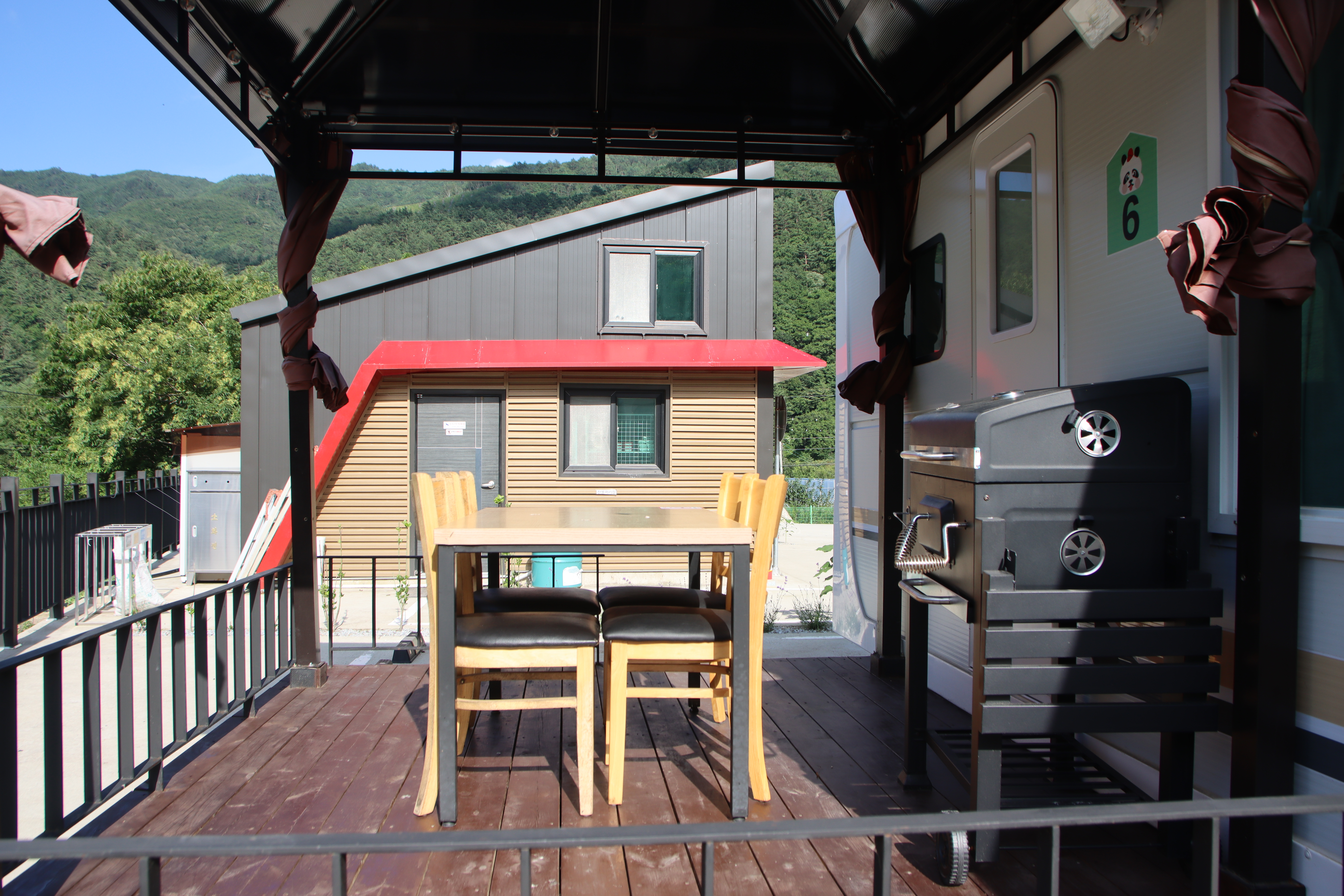 디뮤어 카라반 27번째 이미지