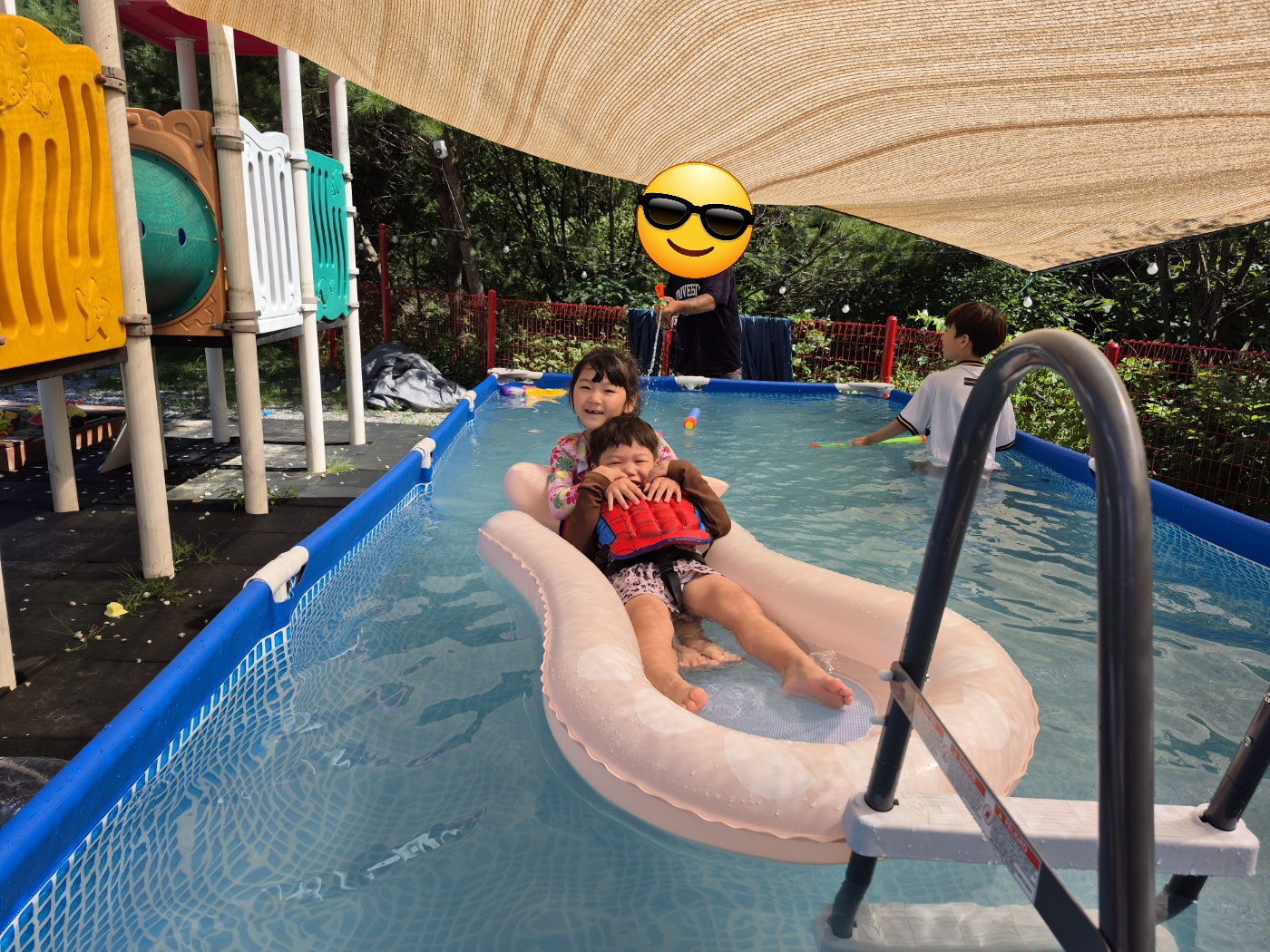 레드우드캠핑장 이미지