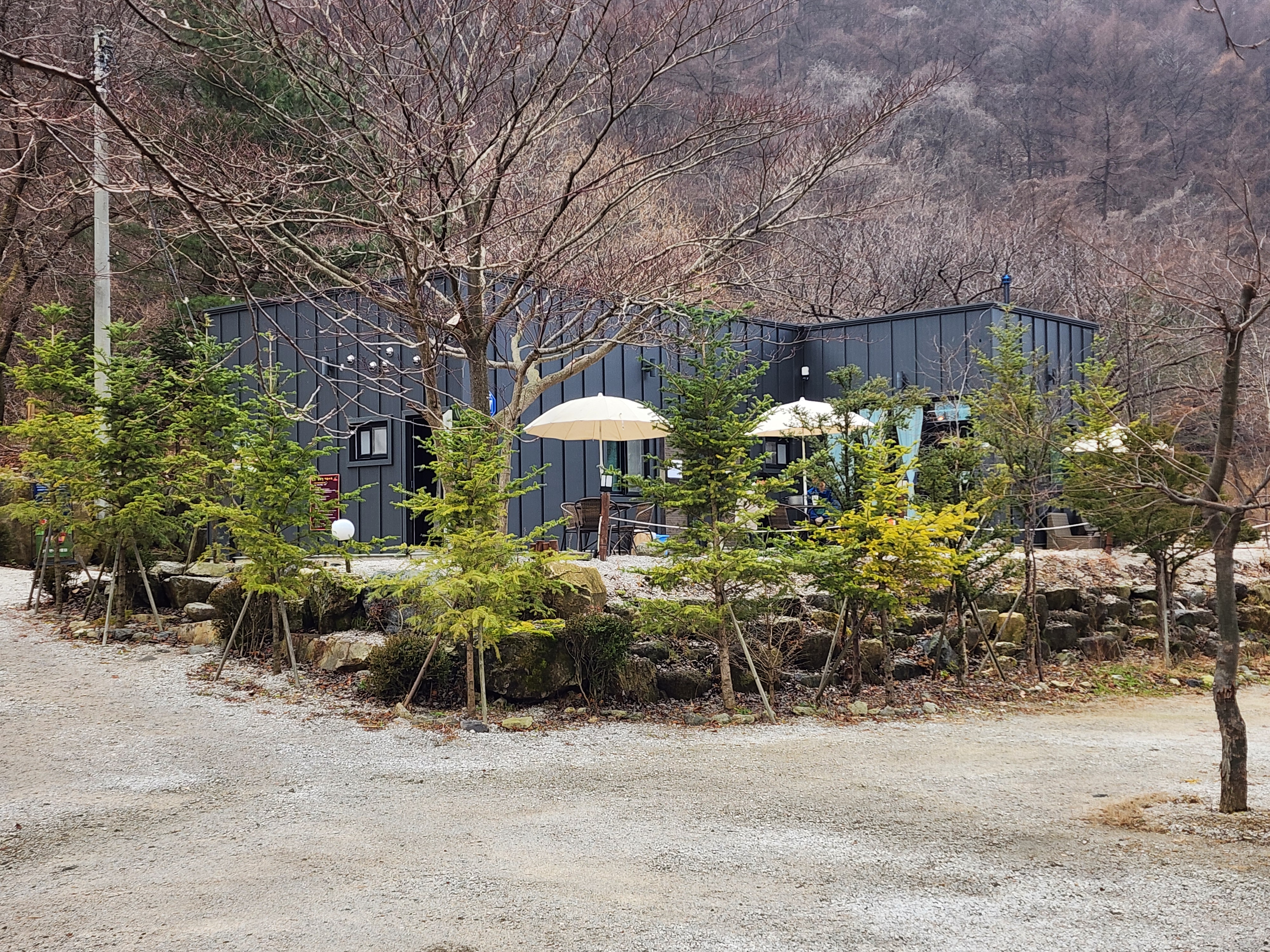 담터 민수 캠핑장 이미지