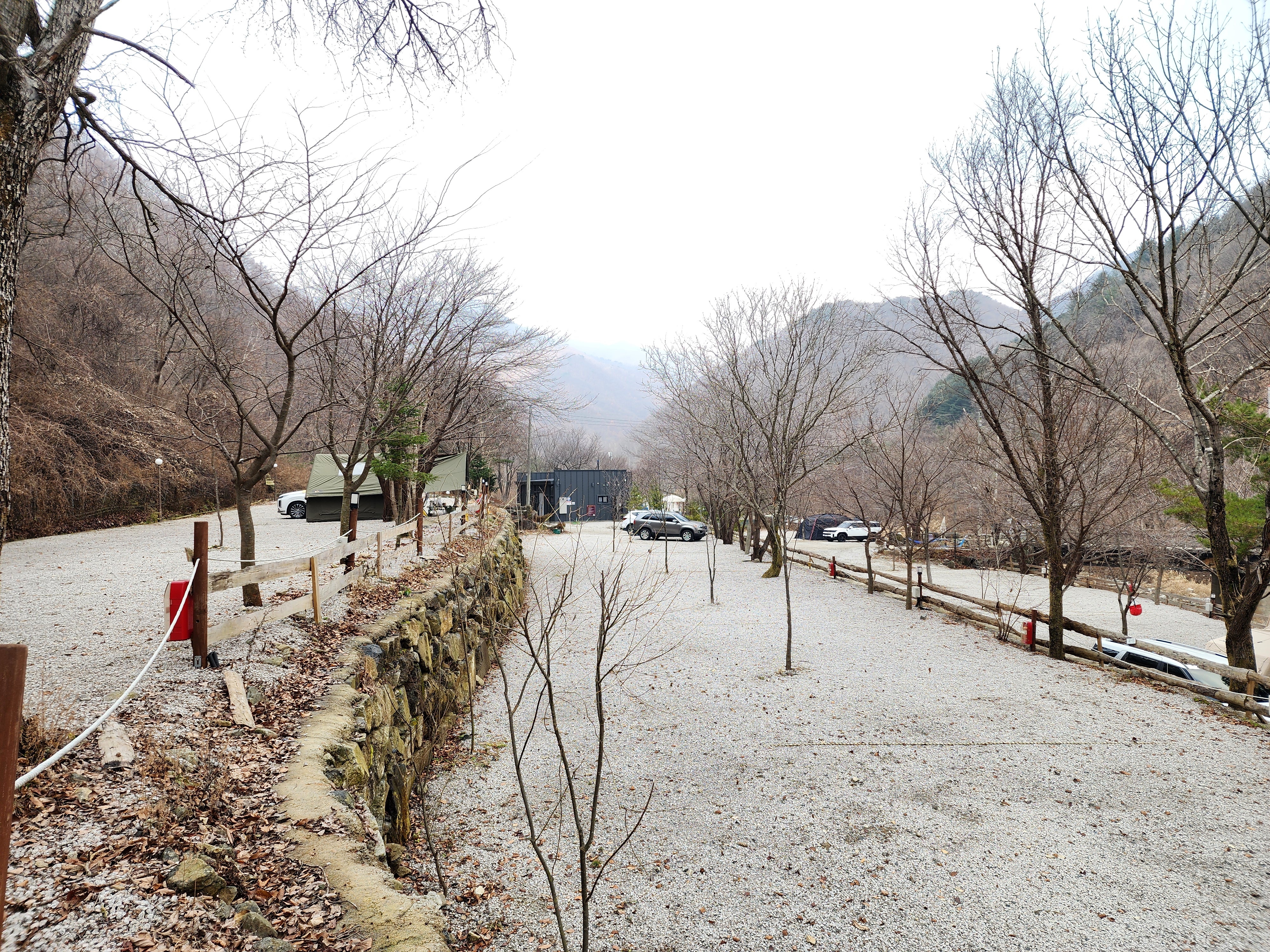 담터 민수 캠핑장 이미지