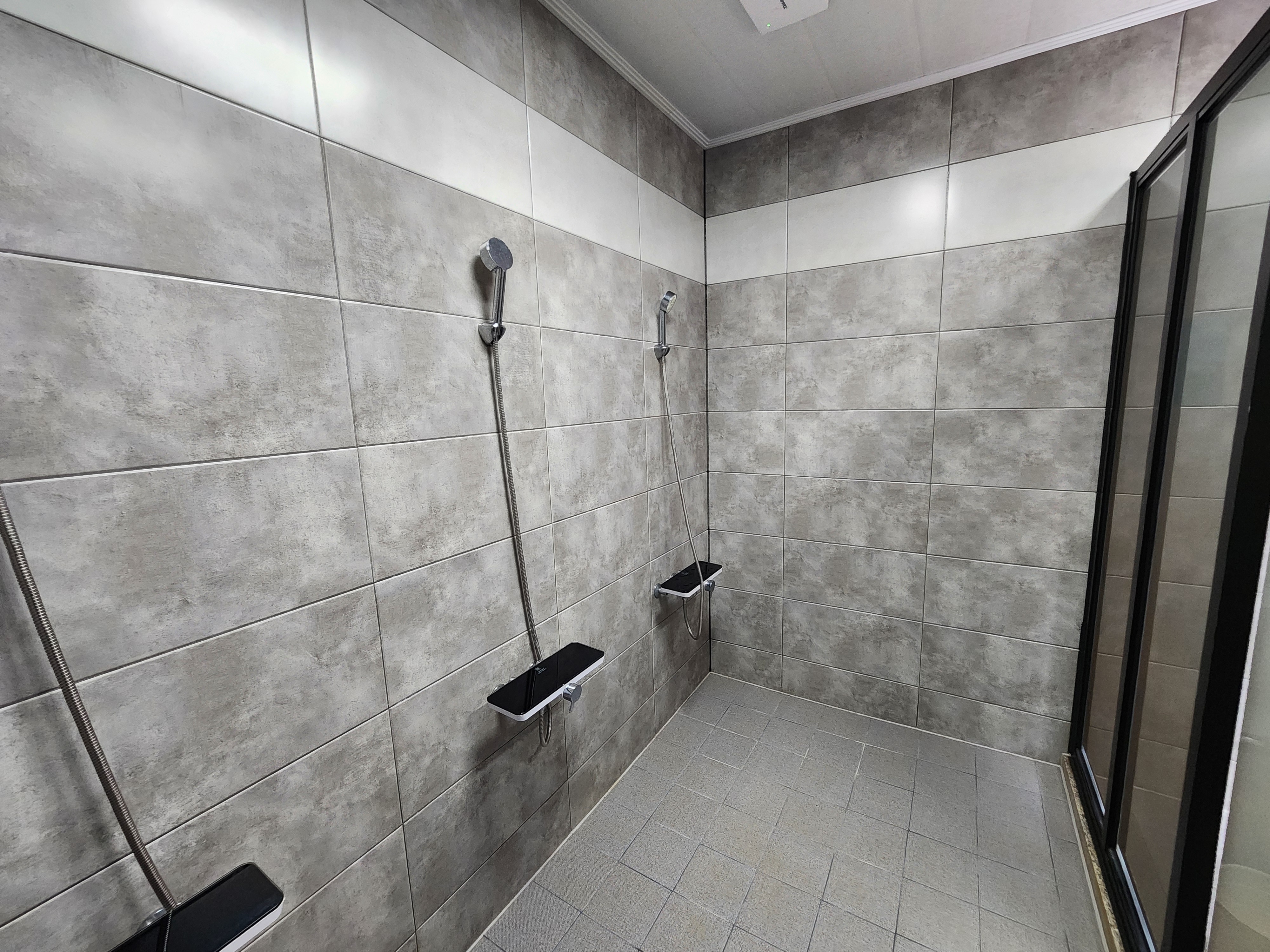 담터 민수 캠핑장 이미지