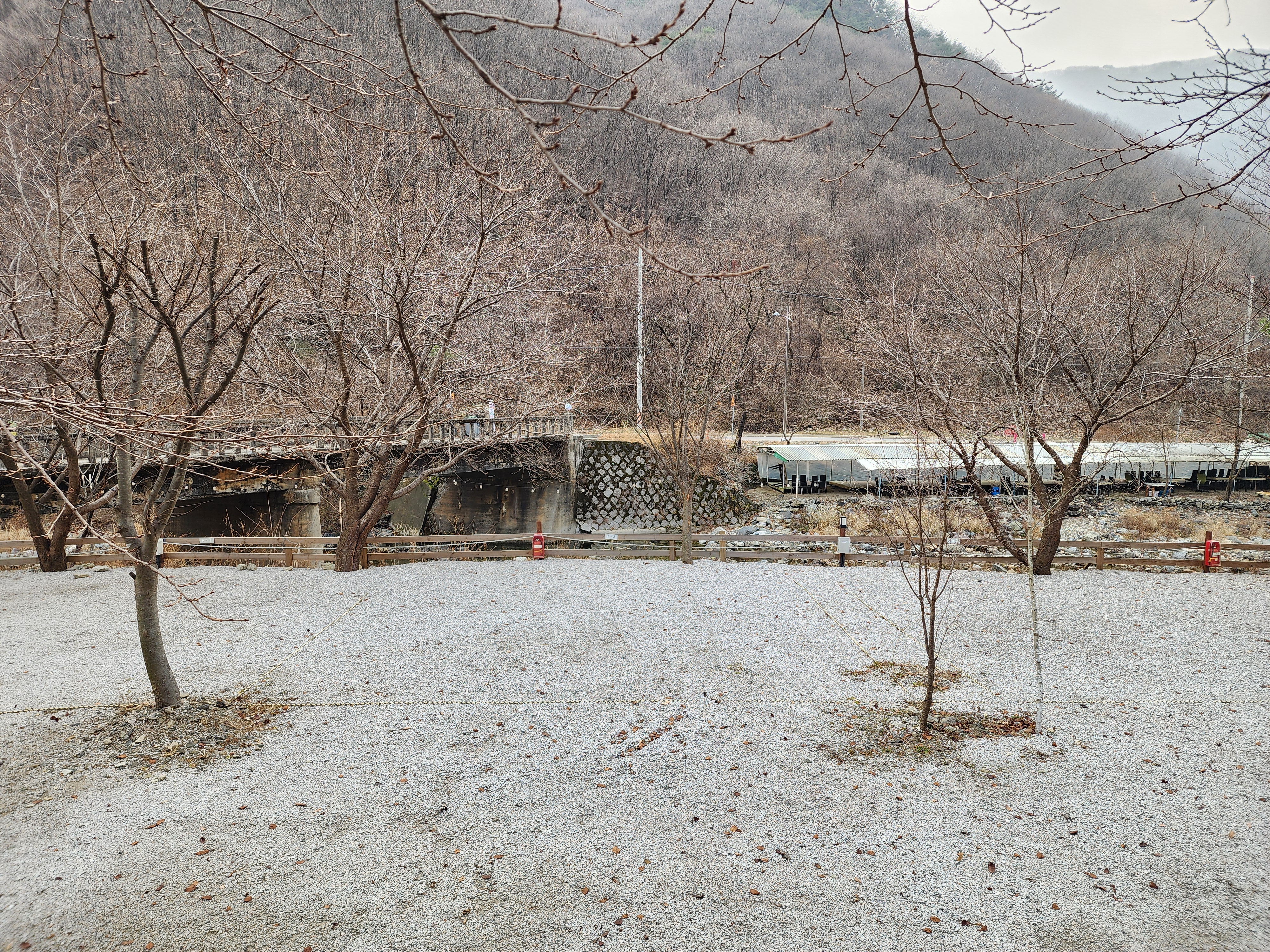 담터 민수 캠핑장 이미지