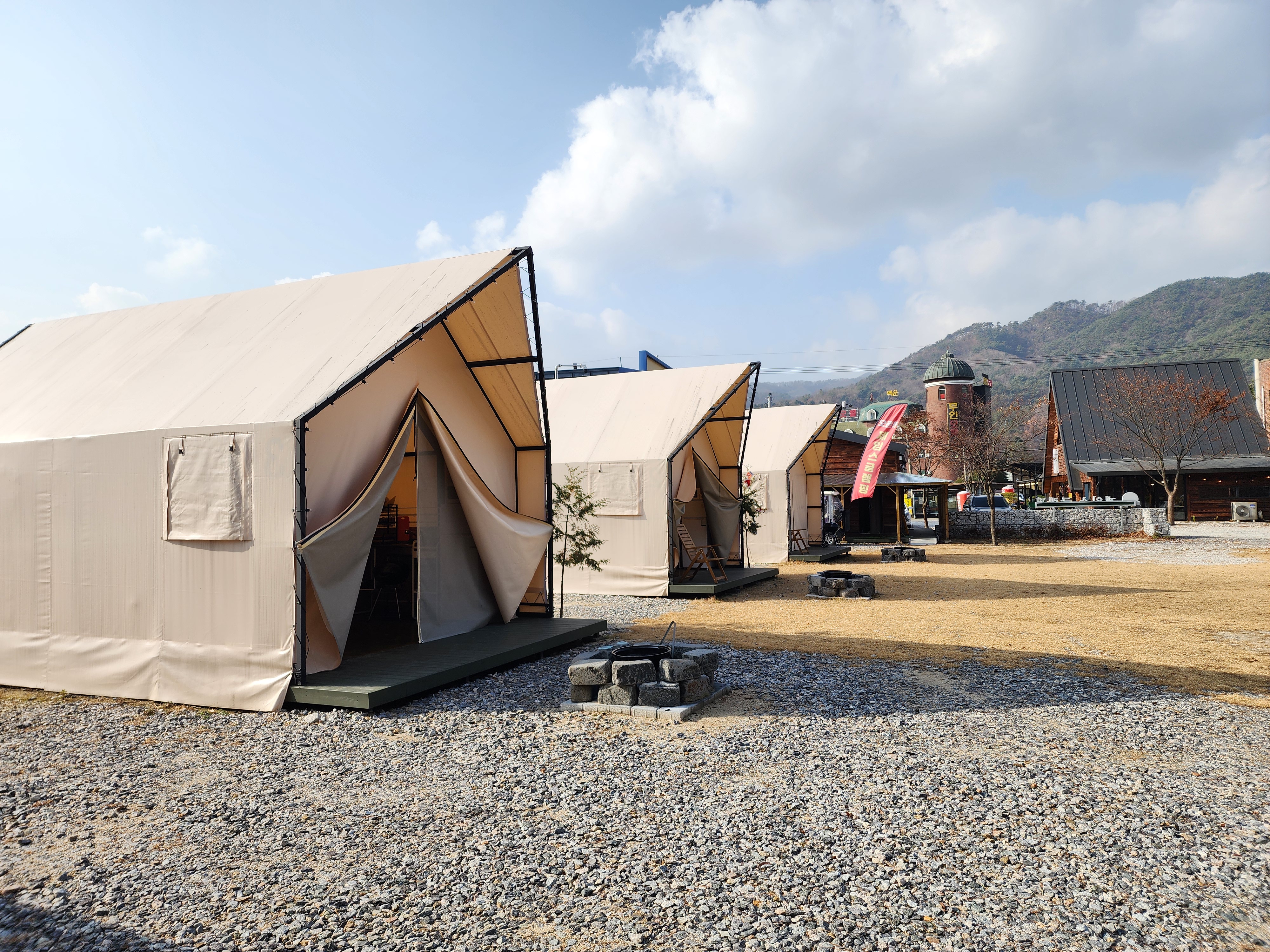 제임스글램핑 2번째 이미지