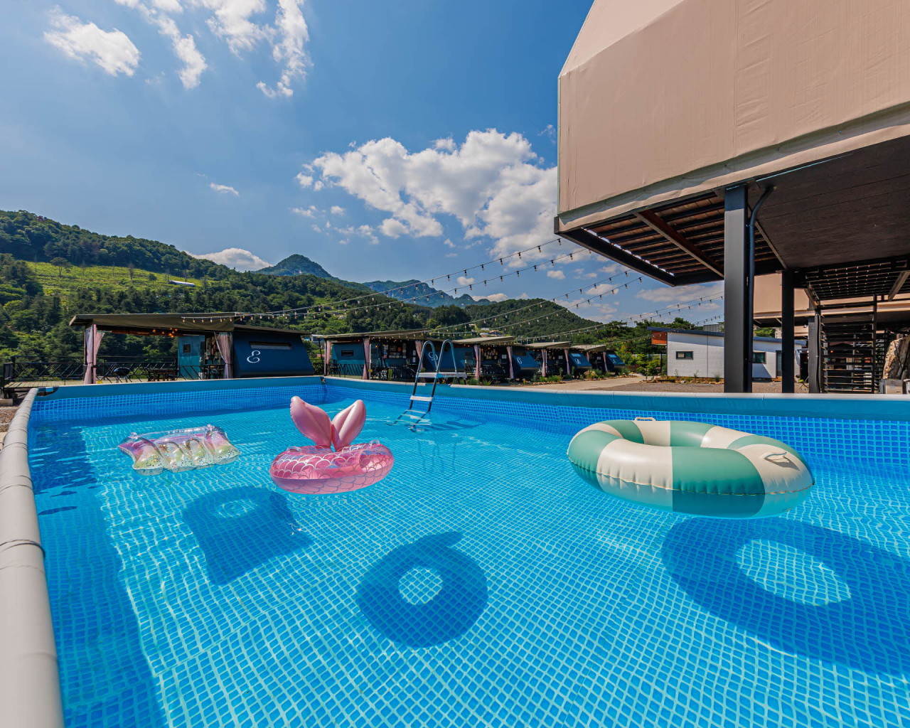 계절감각글램핑엔카라반 10번째 이미지