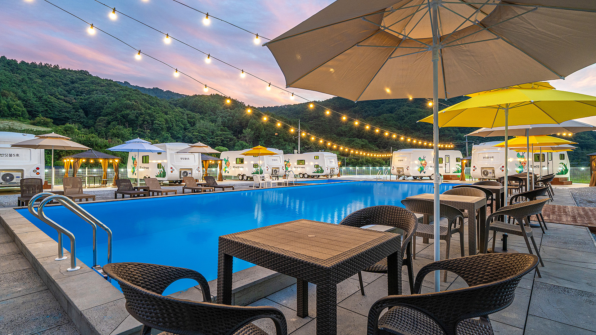 반딧불카라반캠핑장 8번째 이미지