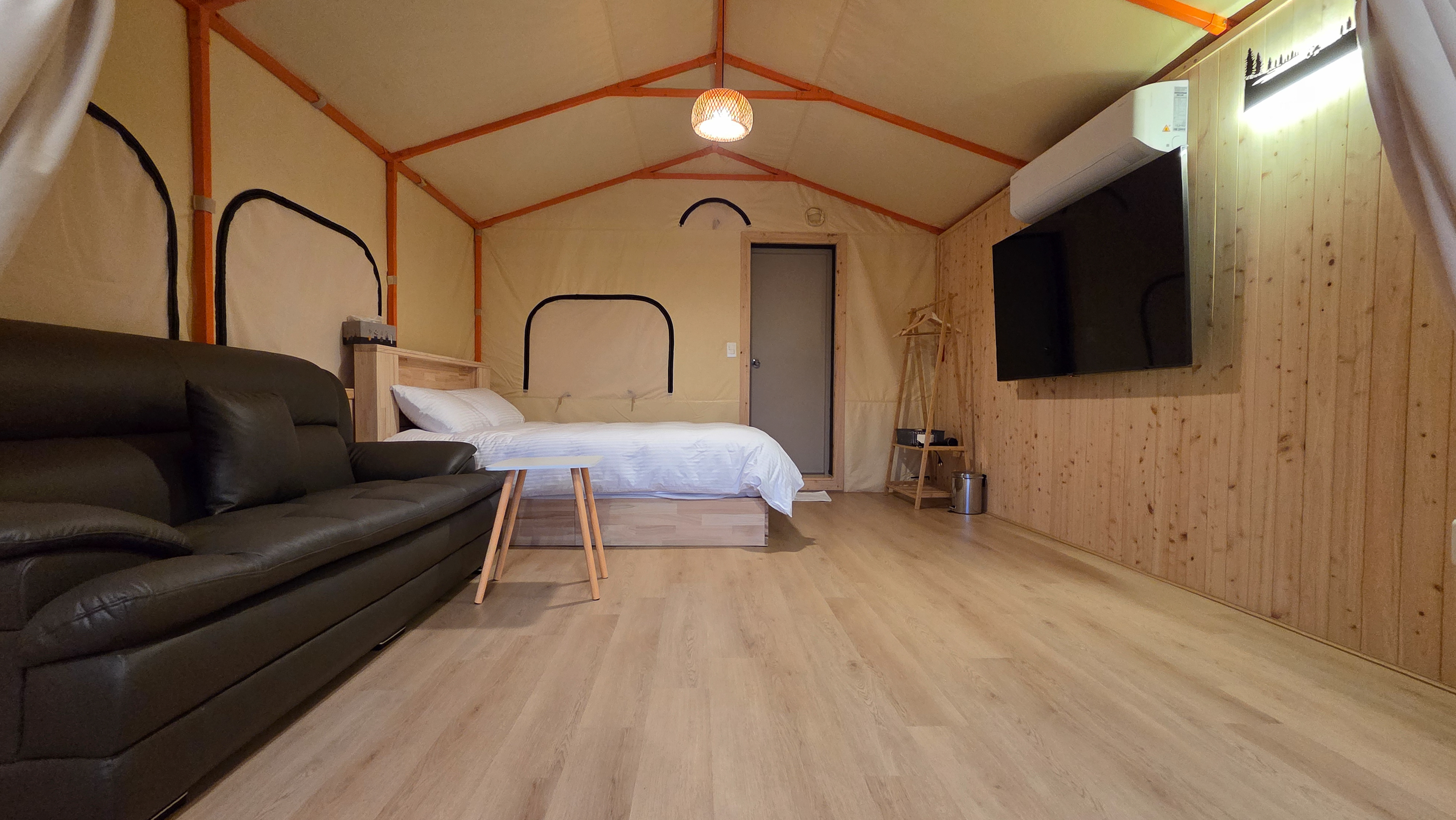 대부도 글램탑 럭셔리 글램핑 & 키즈 수영장 캠핑장 이미지