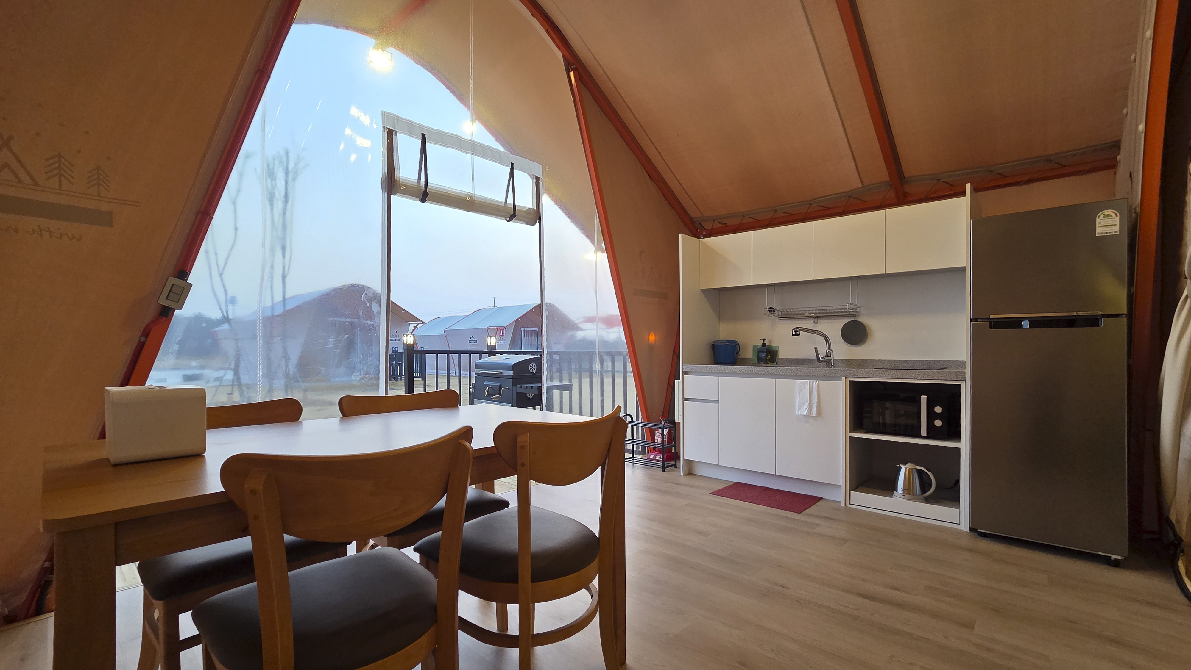 대부도 글램탑 럭셔리 글램핑 & 키즈 수영장 캠핑장 이미지