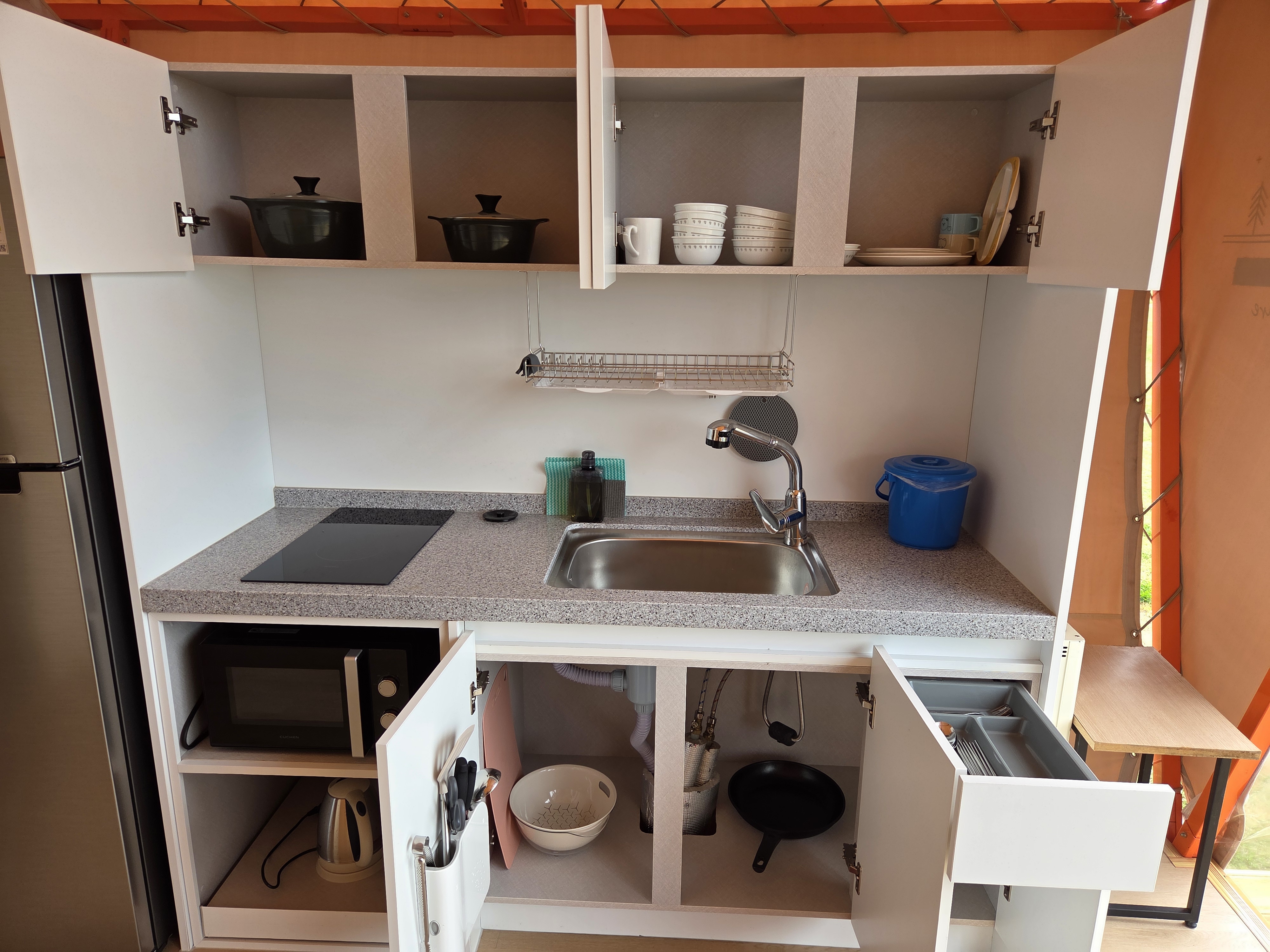 대부도글램탑럭셔리글램핑&키즈수영장캠핑장 3번째 이미지