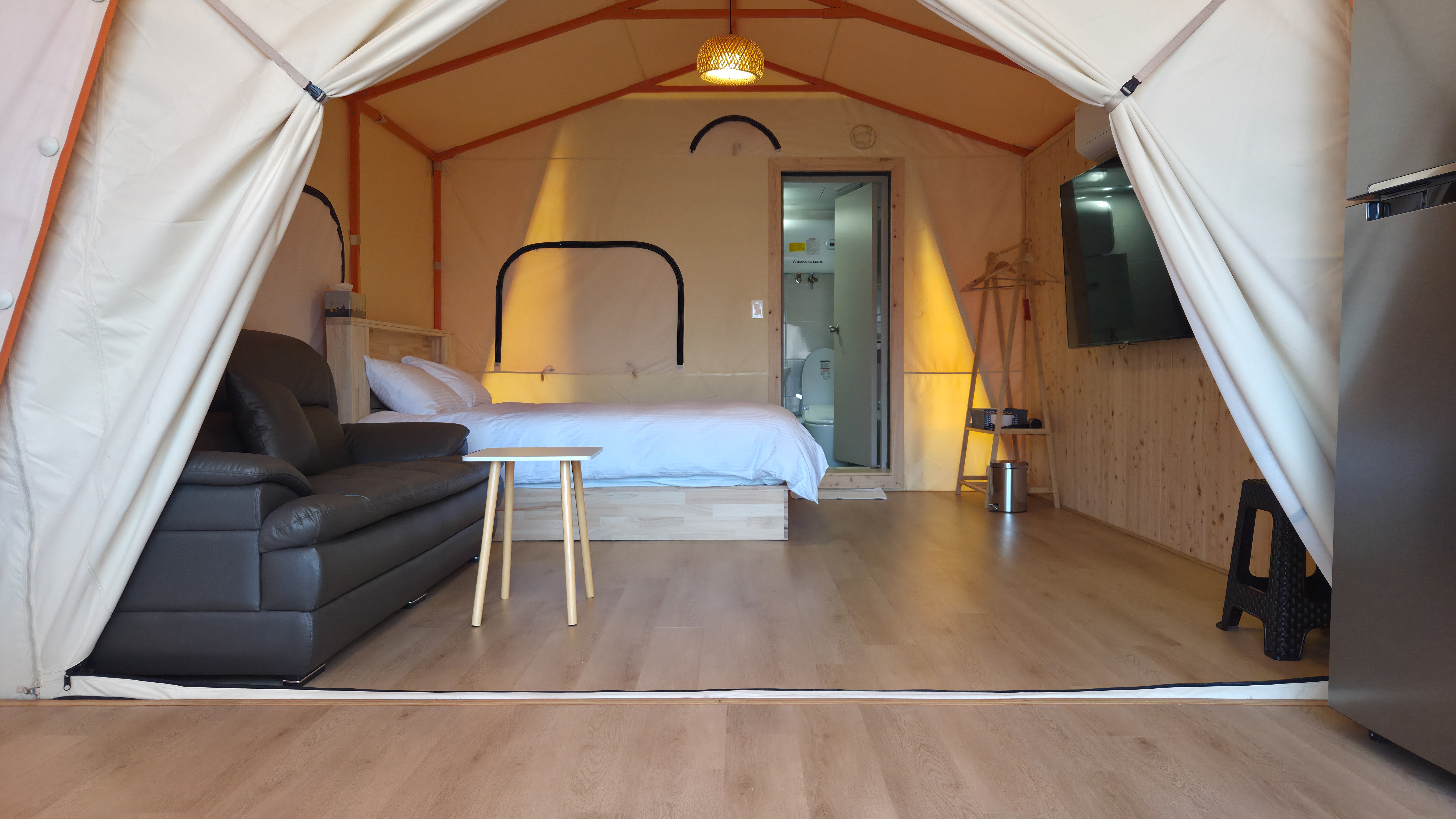 대부도 글램탑 럭셔리 글램핑 & 키즈 수영장 캠핑장 이미지