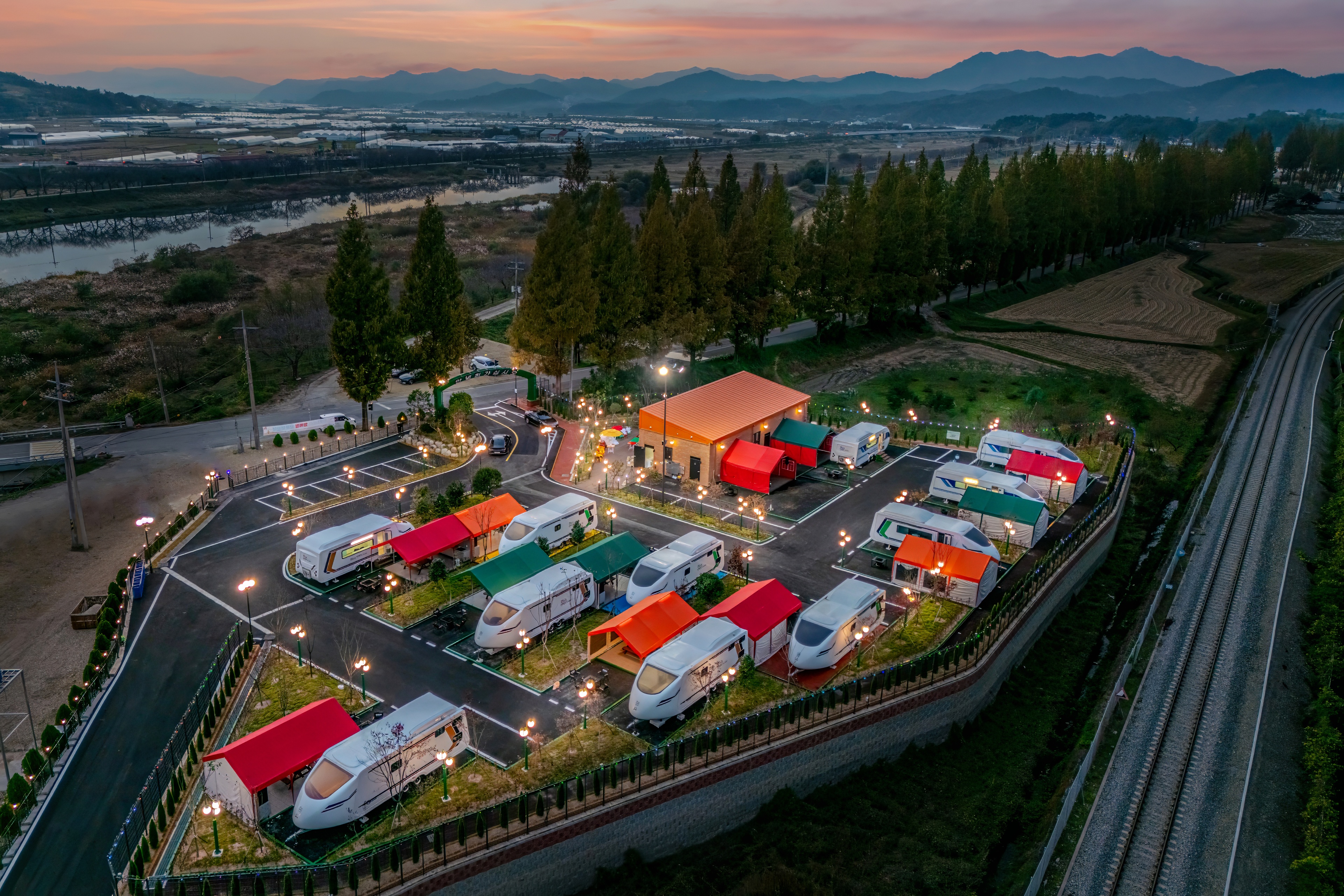 영벽정오토캠핑장 18번째 이미지