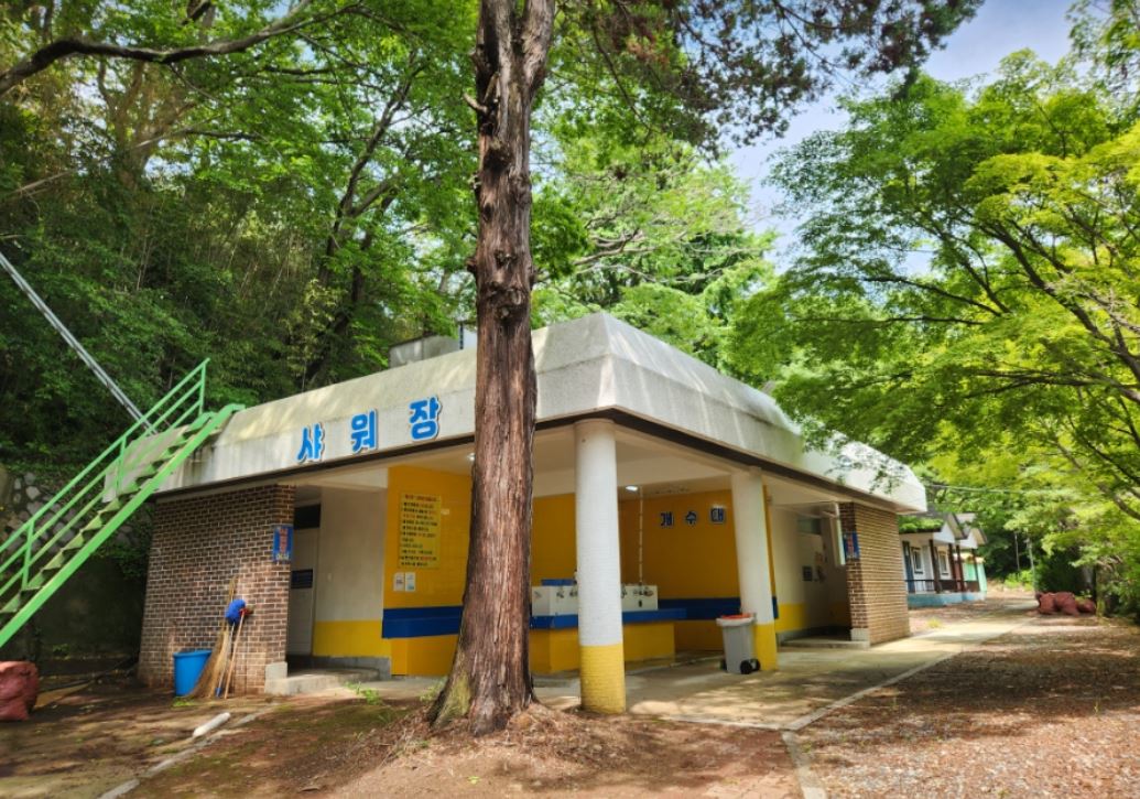 버드하우스 캠핑장 사촌해변점(구 보물섬캠핑장)