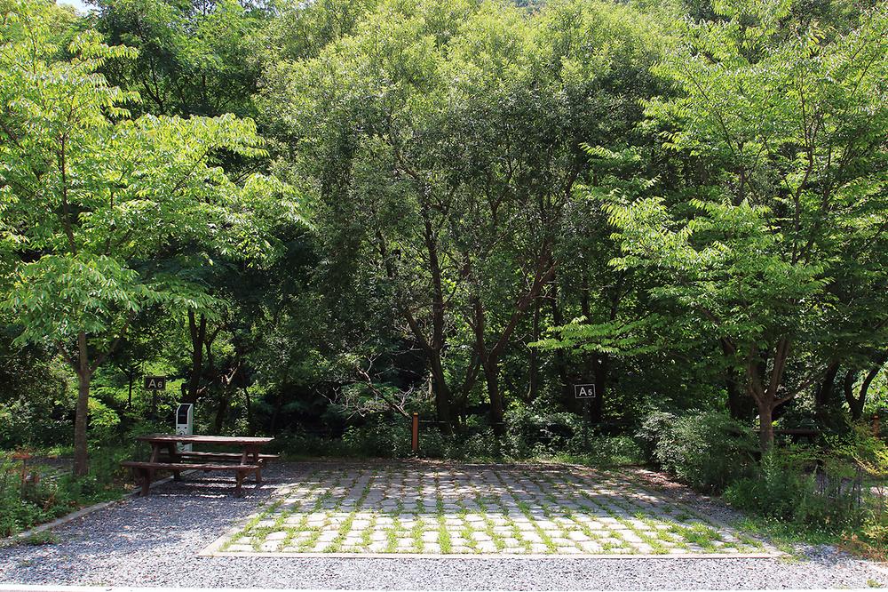 산디마을 생태공원 캠핑장