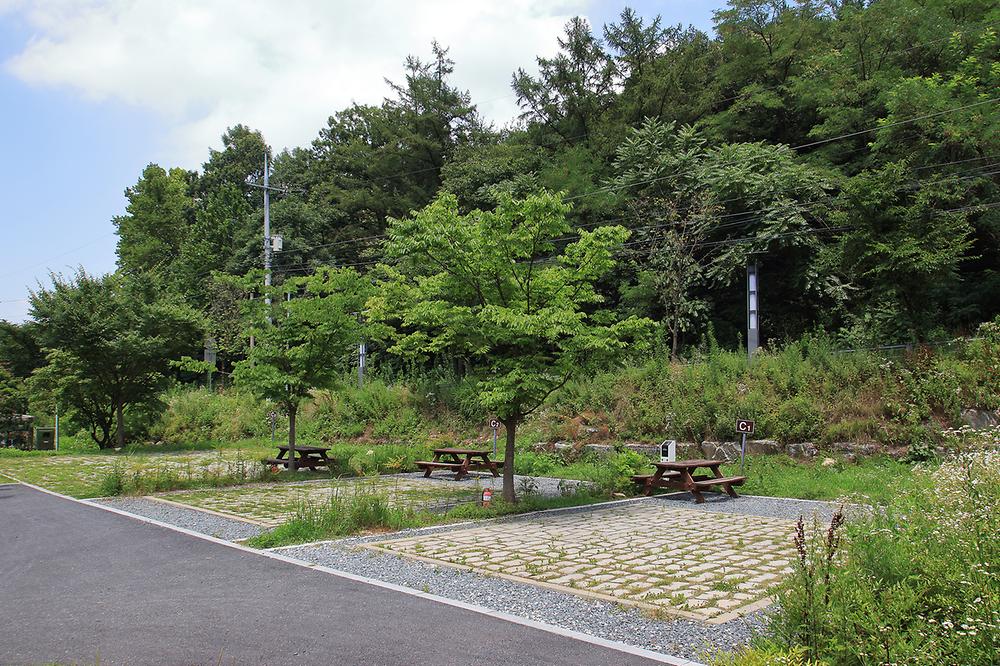 산디마을 생태공원 캠핑장