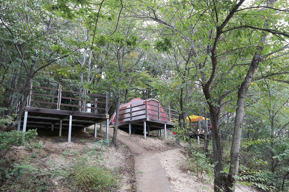 아산 영인산자연휴양림 숲속야영장