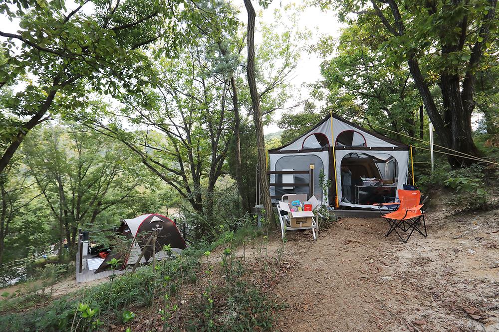 아산 영인산자연휴양림 숲속야영장