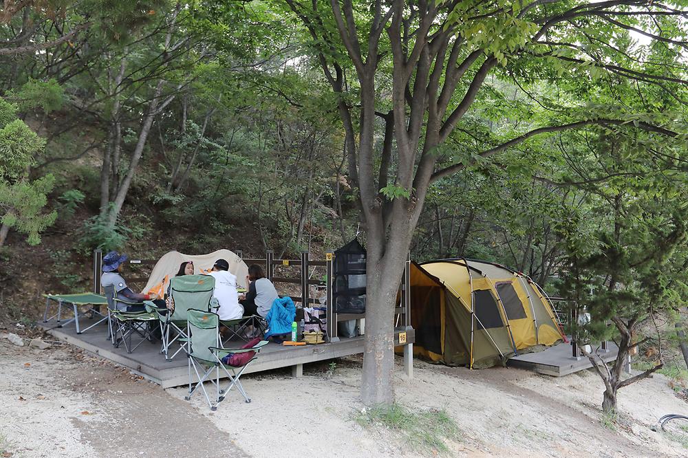 아산 영인산자연휴양림 숲속야영장